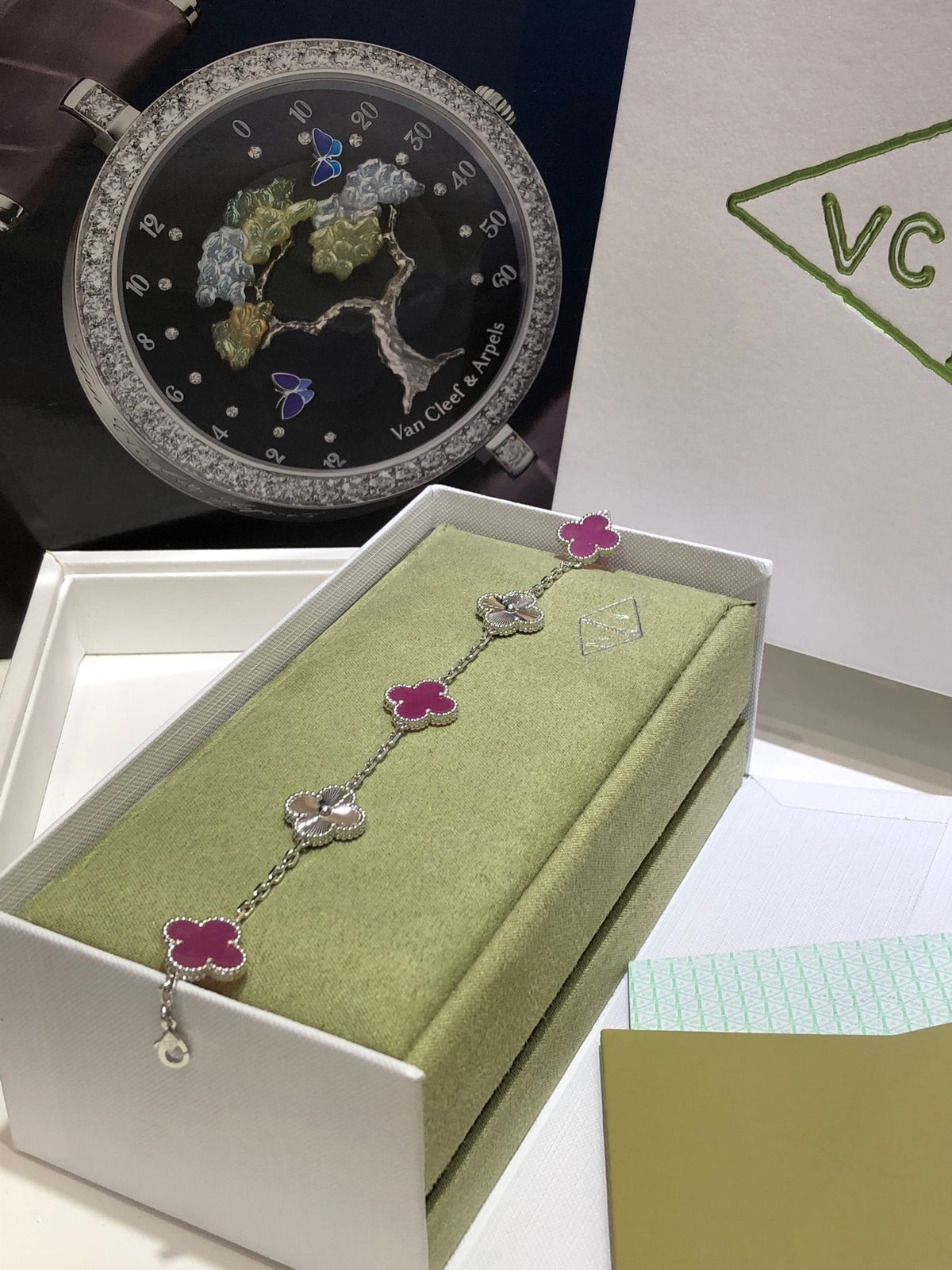 Pulseira Van Cleef & Arpels 'Alhambra 5 Motifs'