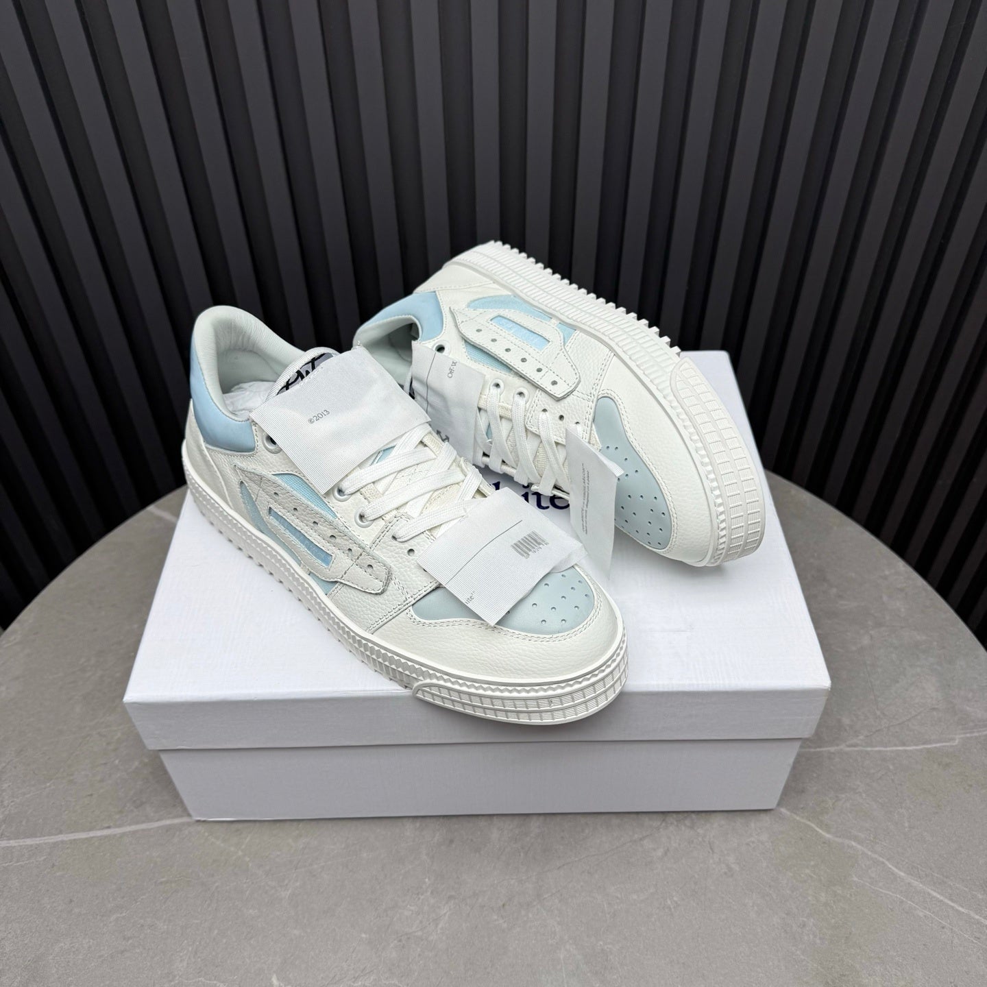 Off White 'Court 3.0 Low'
