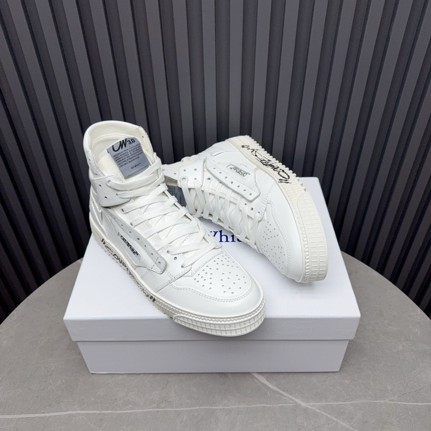 Off White 'Court 3.0'