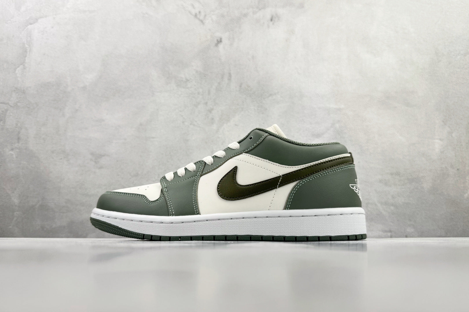 NIKE AIR JORDAN 1 LOW 'WHITE OLIVE'
