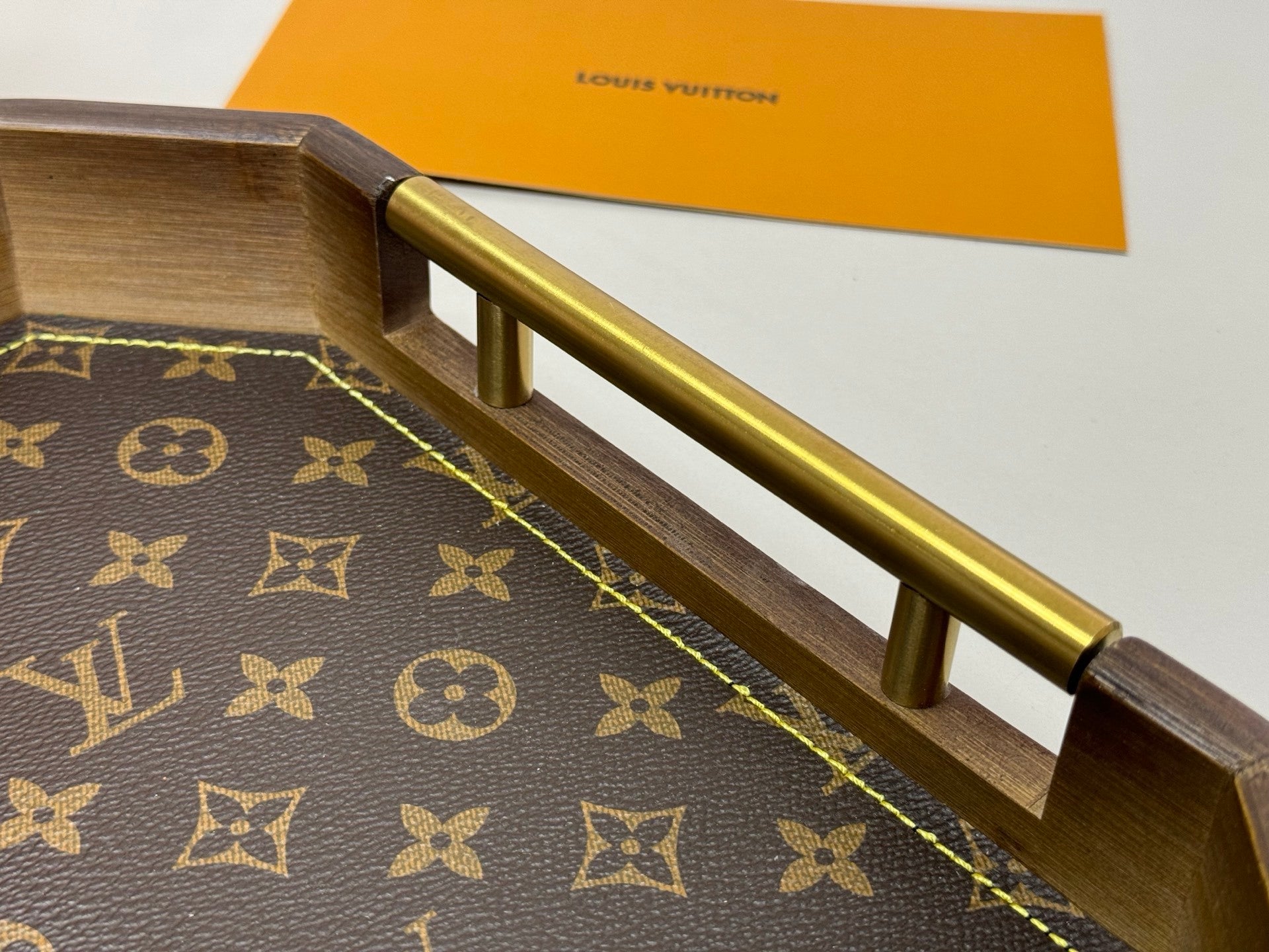 Bandeja LOUIS VUITTON 'Monogram'