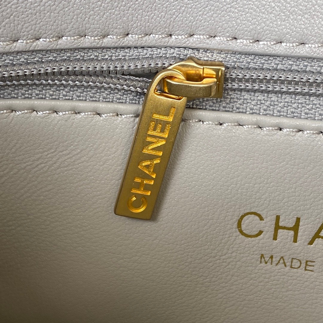CHANEL ‘PRE LOVED’