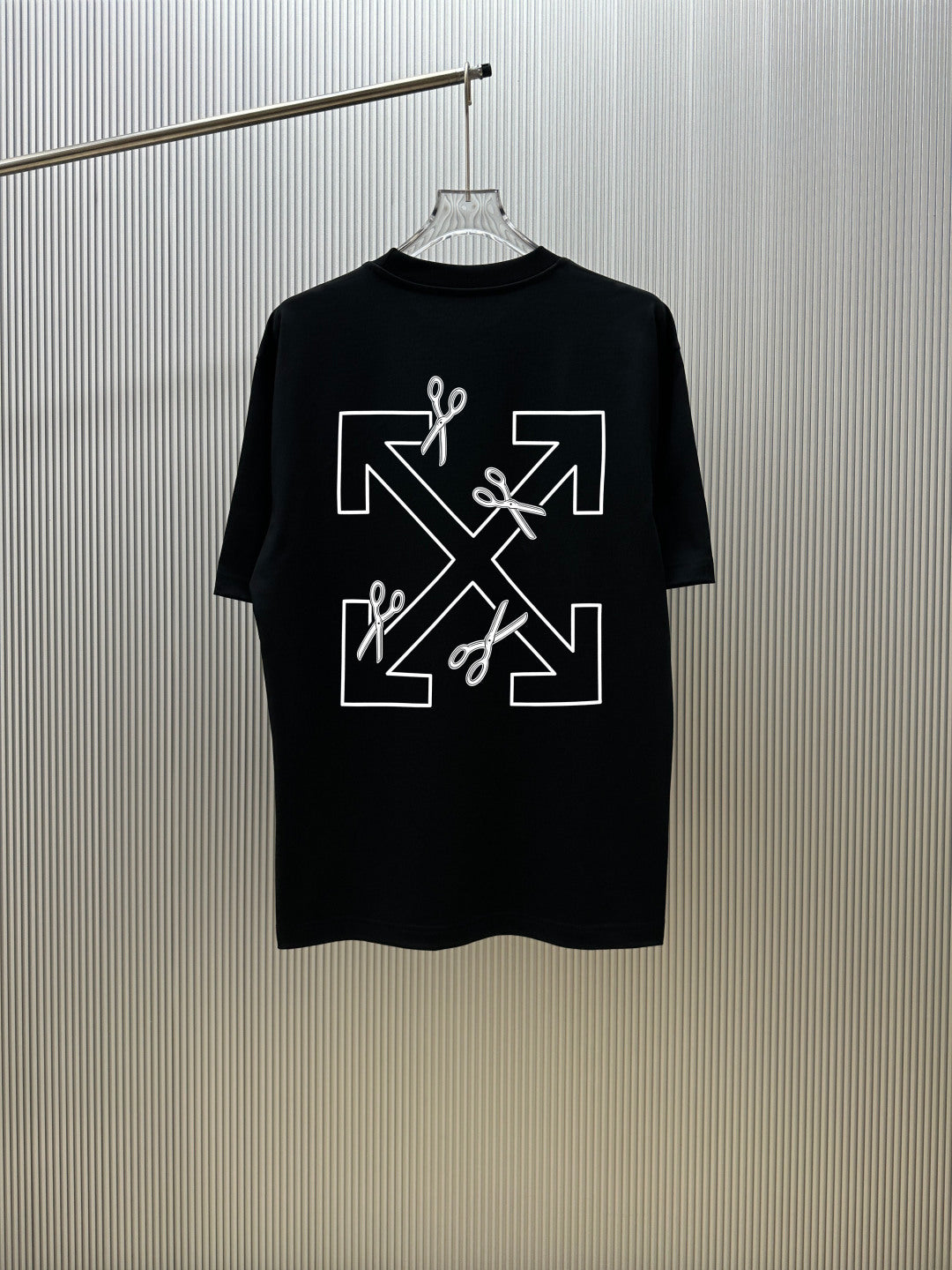 Camiseta OFF-WHITE (Oversized)