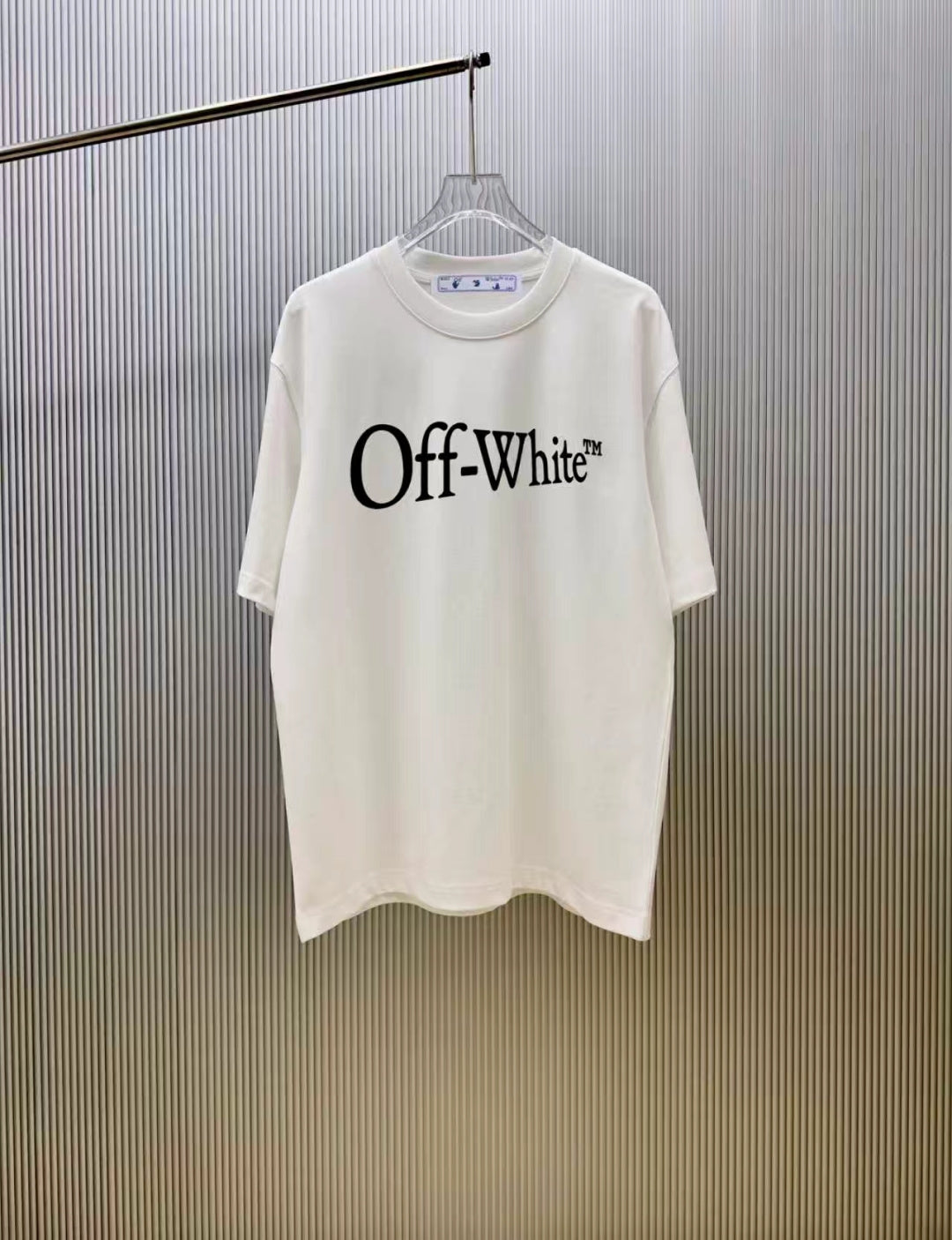 Camiseta OFF-WHITE (Oversized)