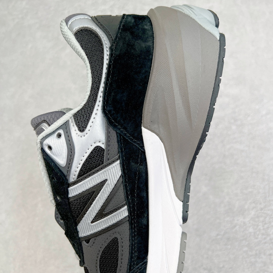 New Balance 990v6