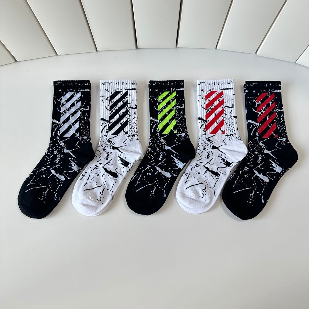 Kit com 5 meias cano alto OFF-WHITE