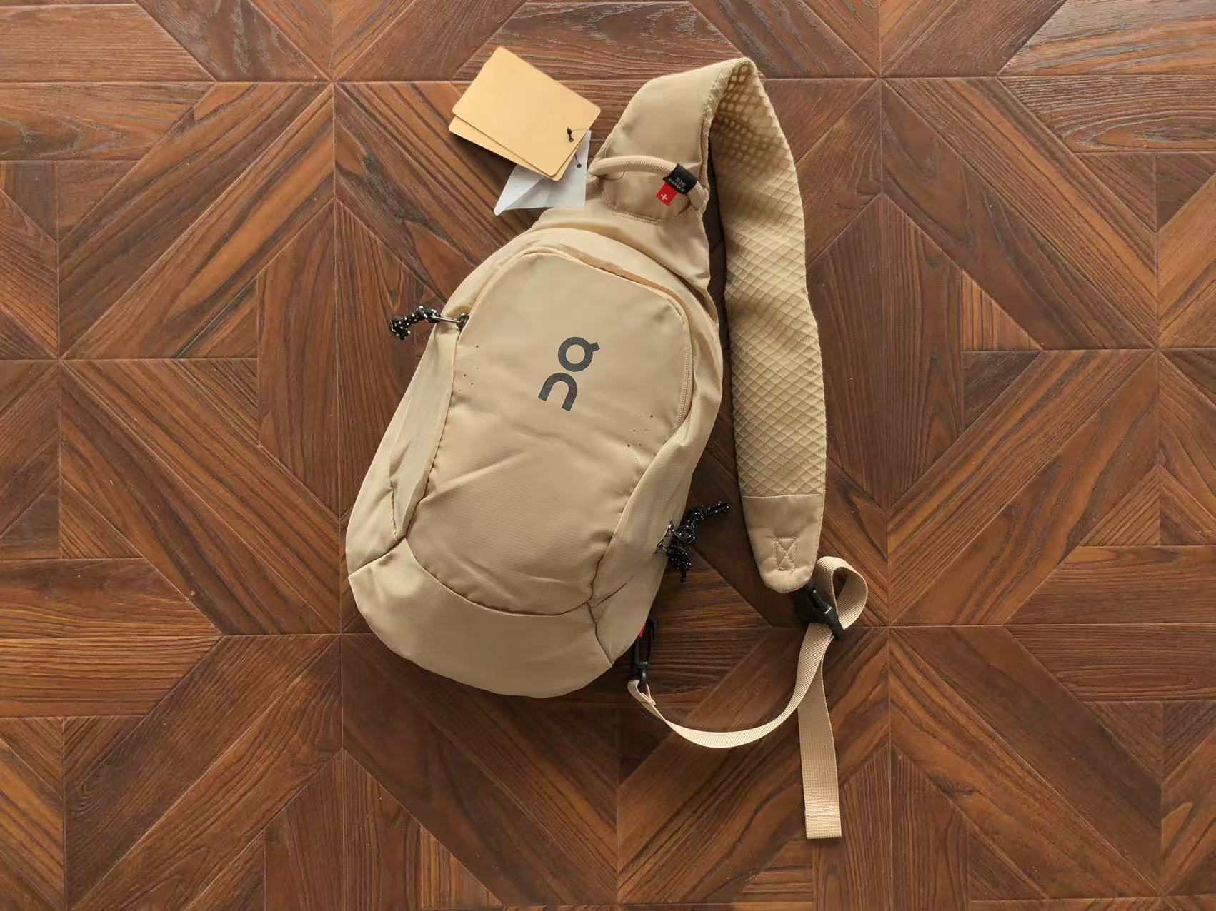BAG ON RUNNING