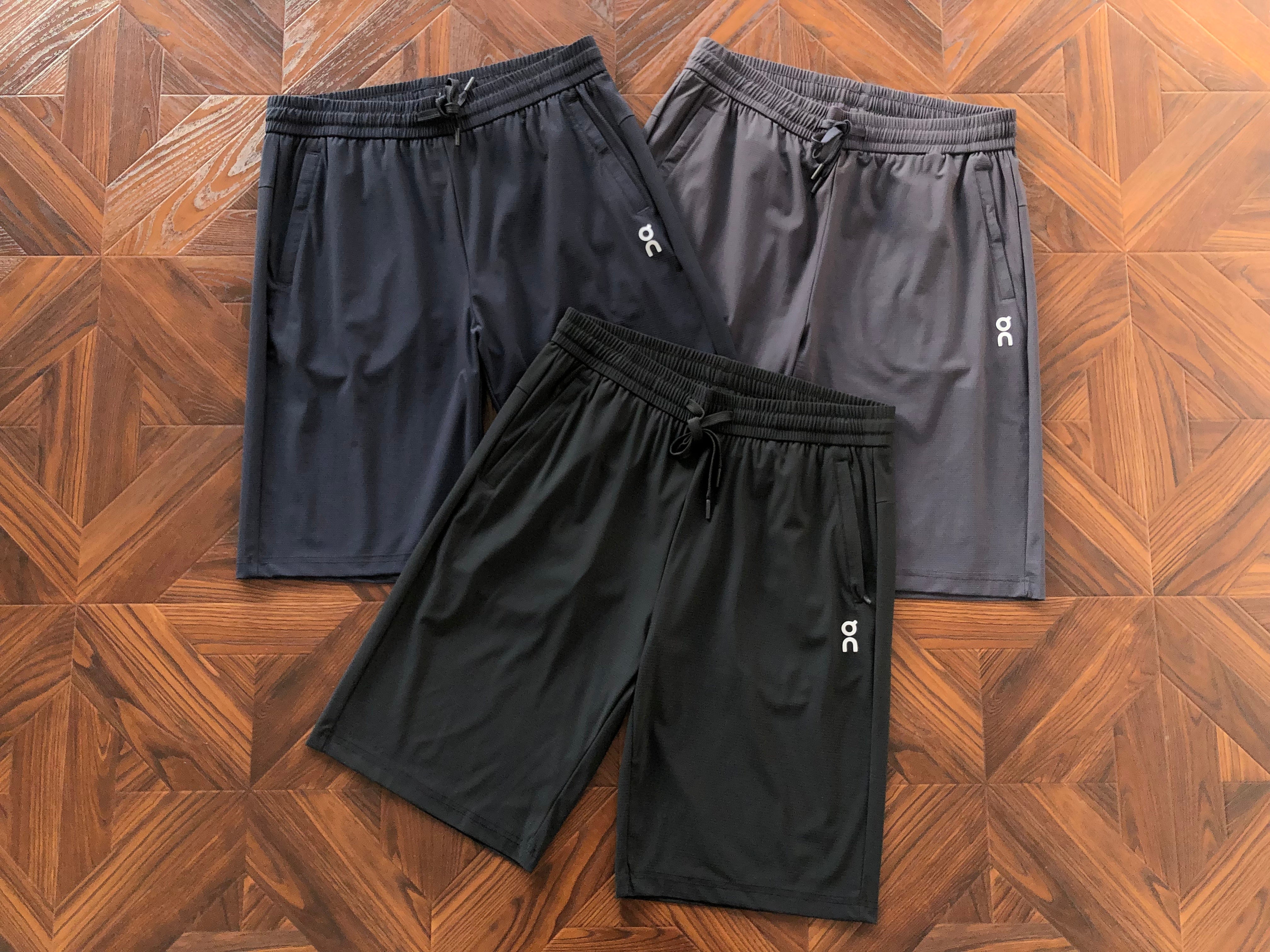 SHORTS ON RUNNING