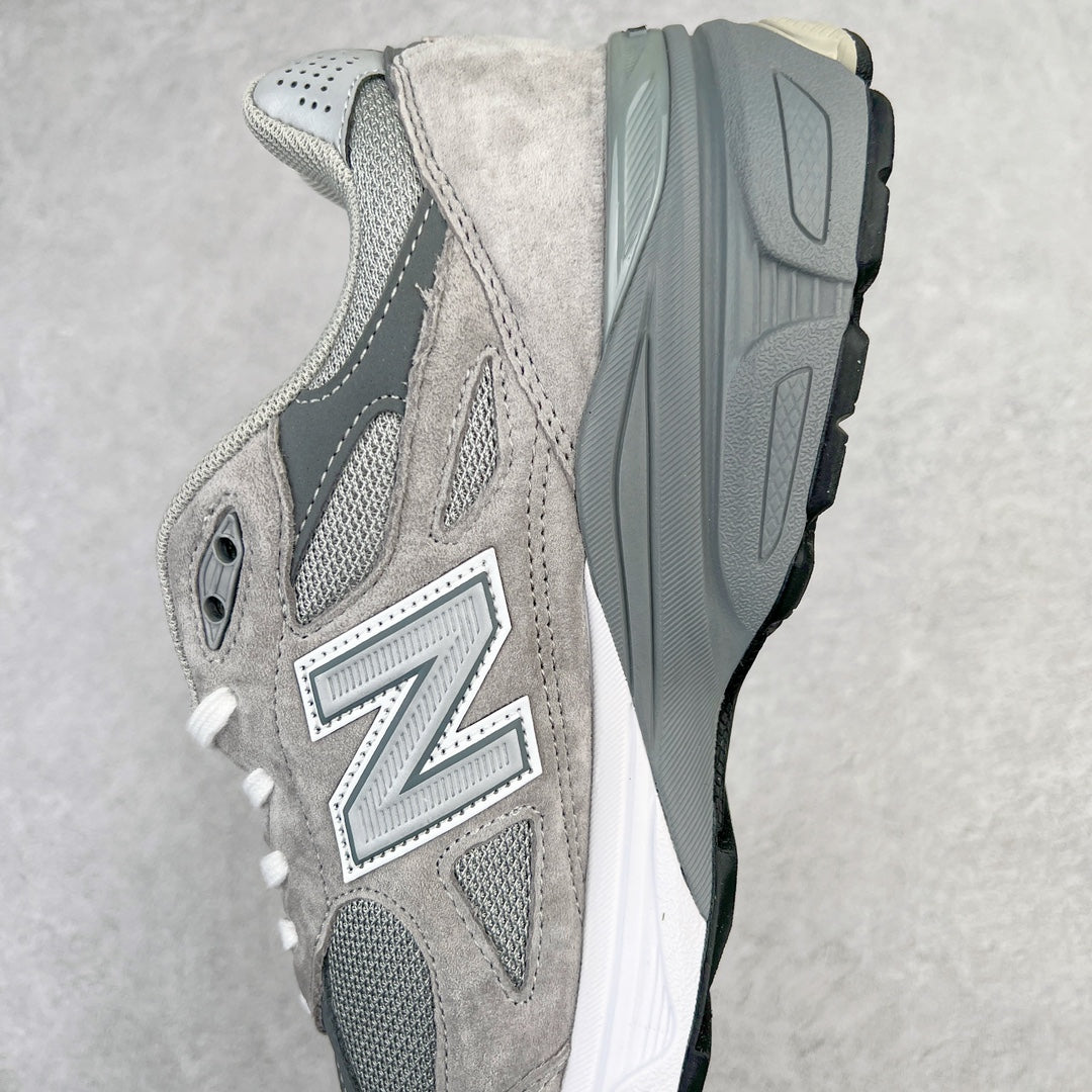 New Balance 990v6