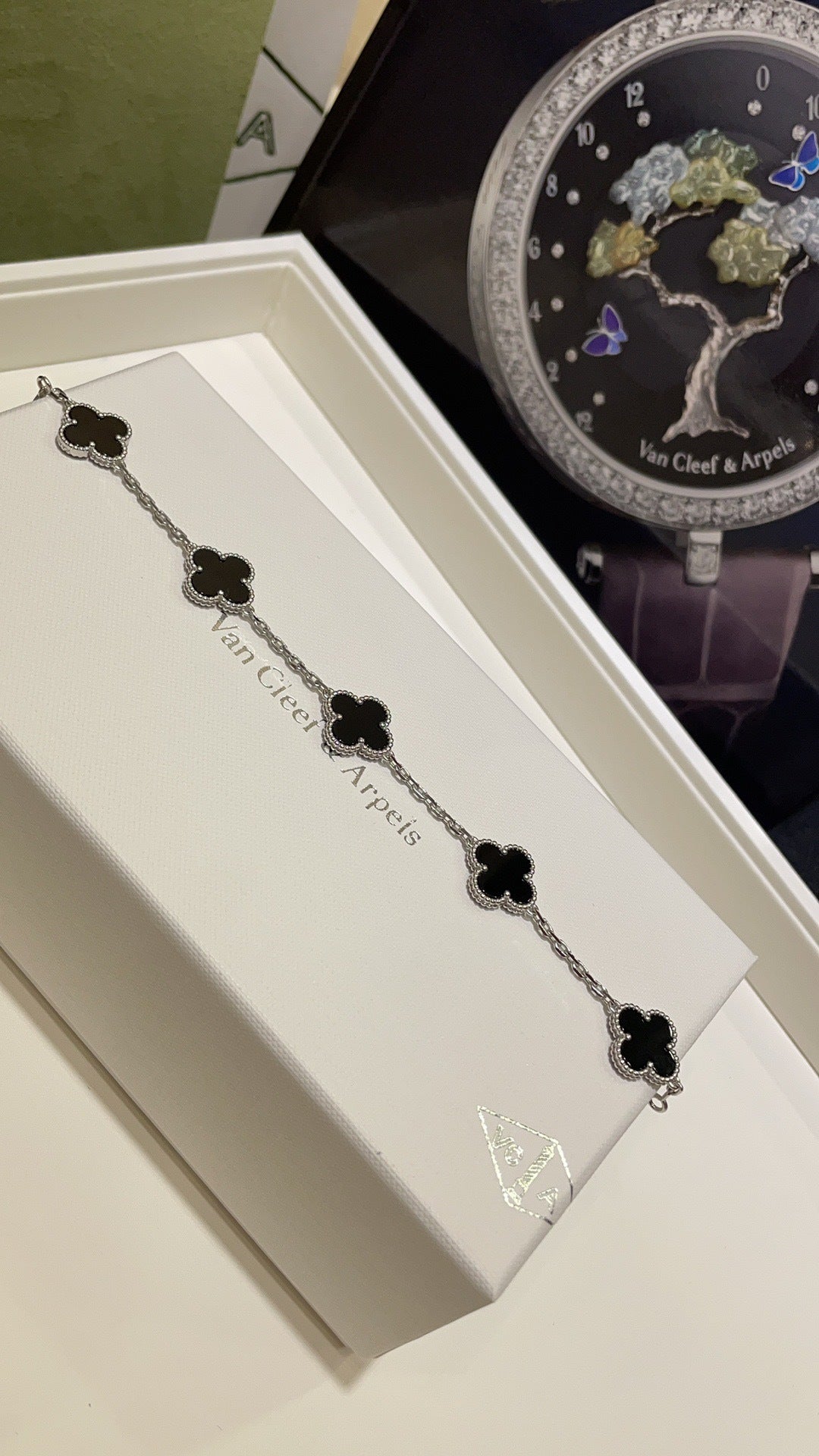 Pulseira Van Cleef & Arpels 'Alhambra 5 Motifs'
