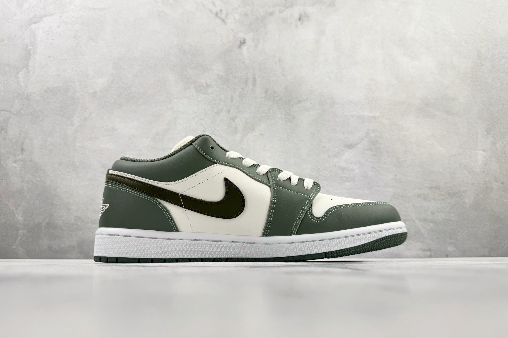 NIKE AIR JORDAN 1 LOW 'WHITE OLIVE'