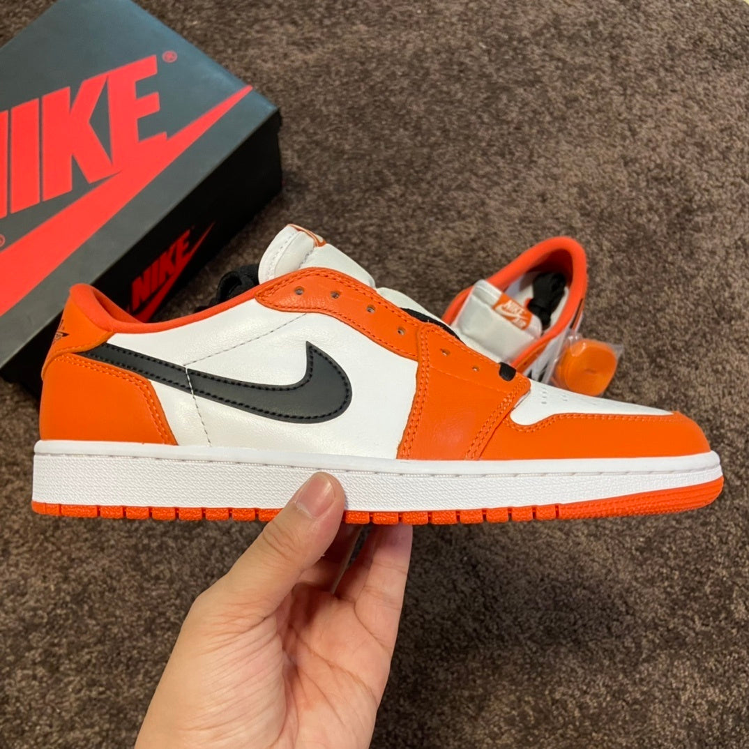 NIKE AIR JORDAN 1 LOW 'STARFISH'