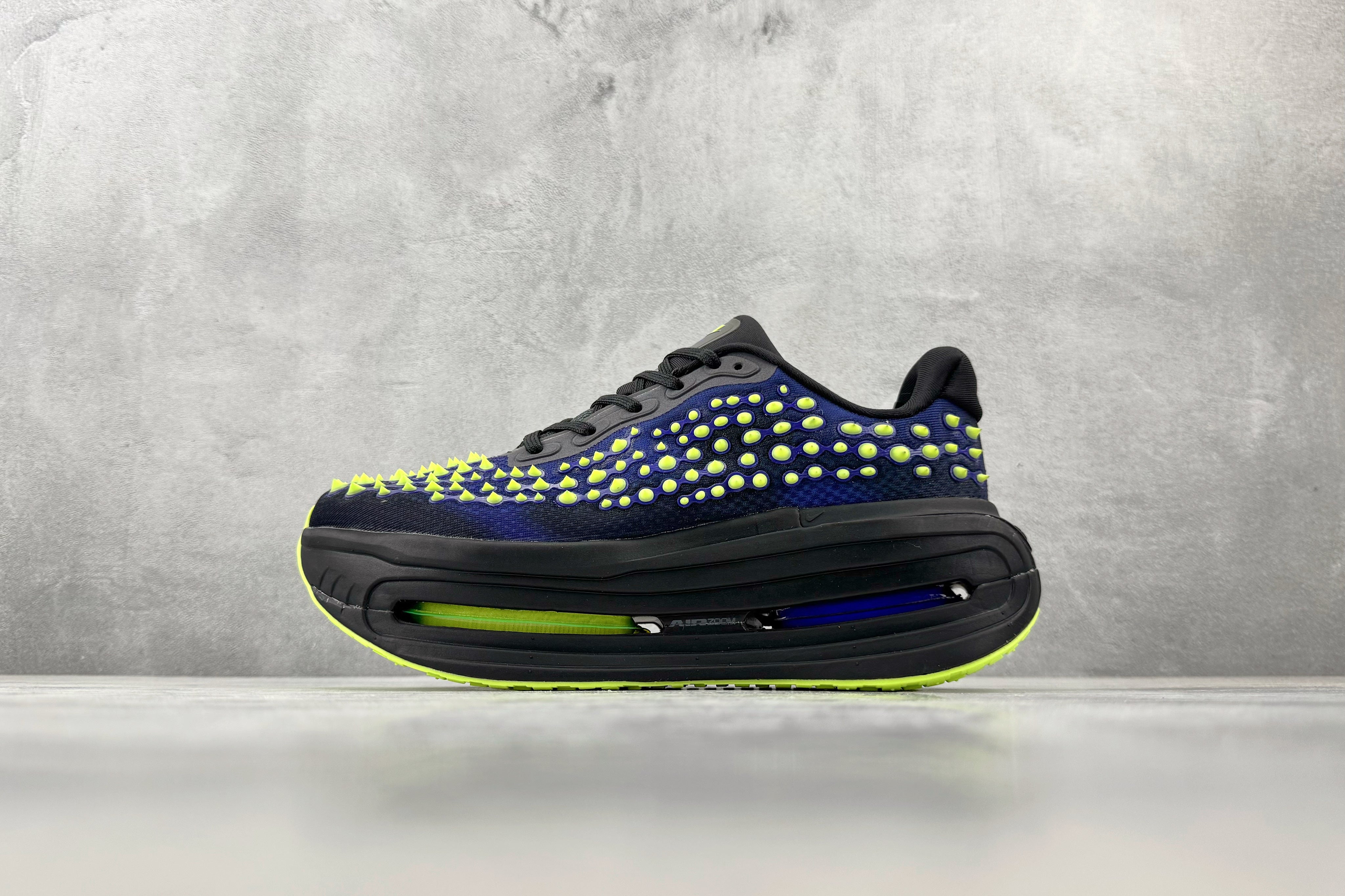 Nike 'Vomero Premium'