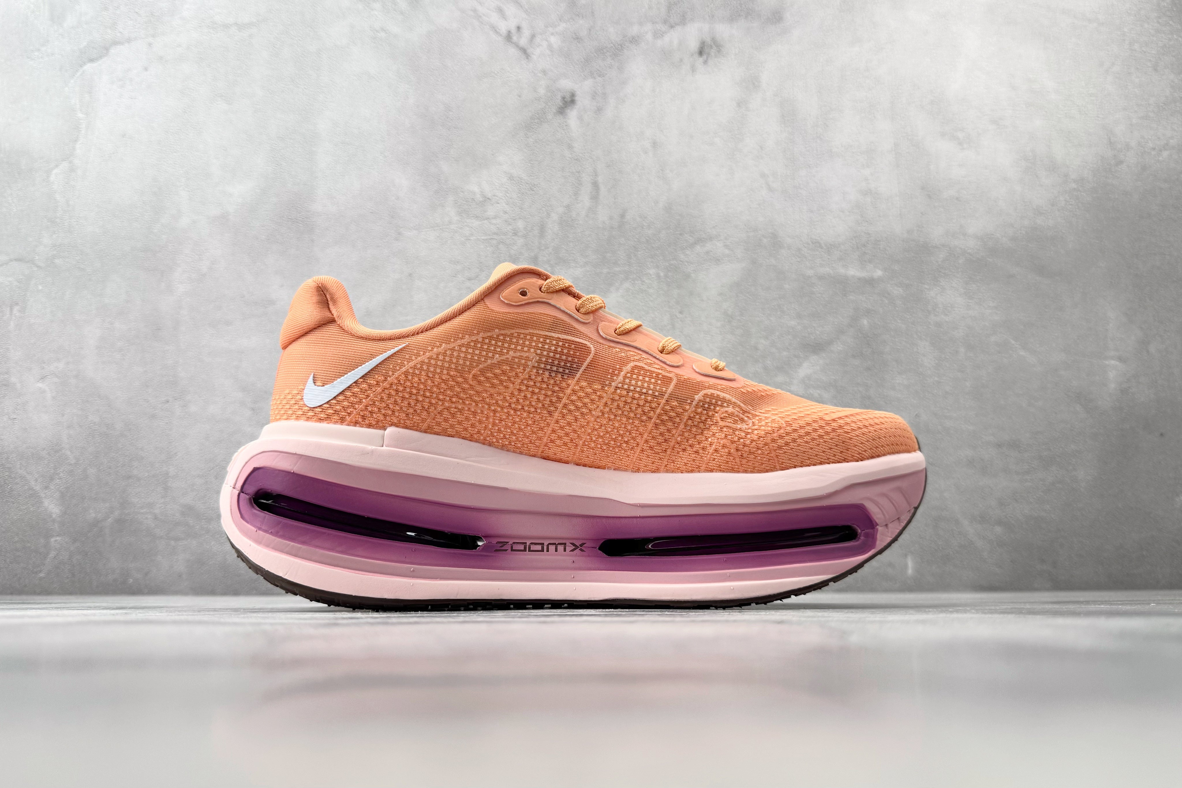 Nike 'Vomero Premium'