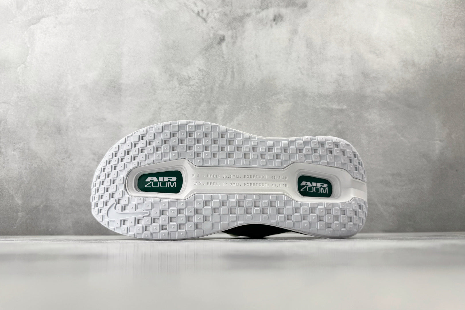 Nike 'Vomero Premium'