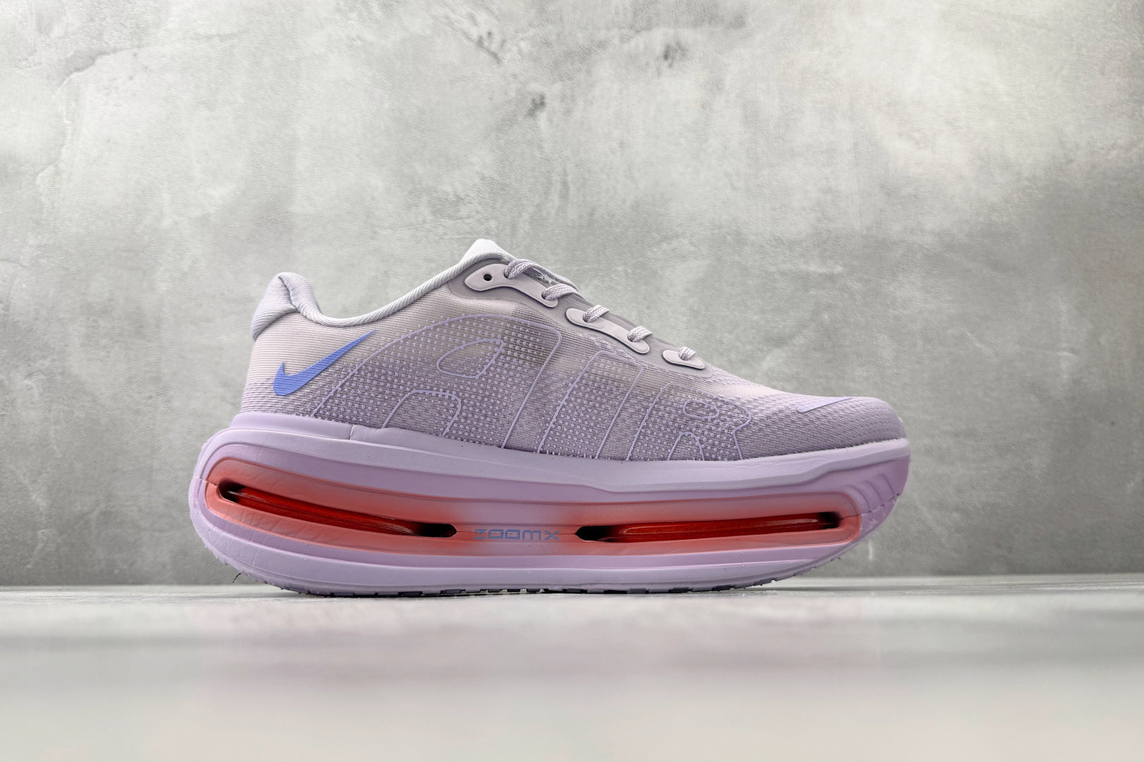 Nike 'Vomero Premium'