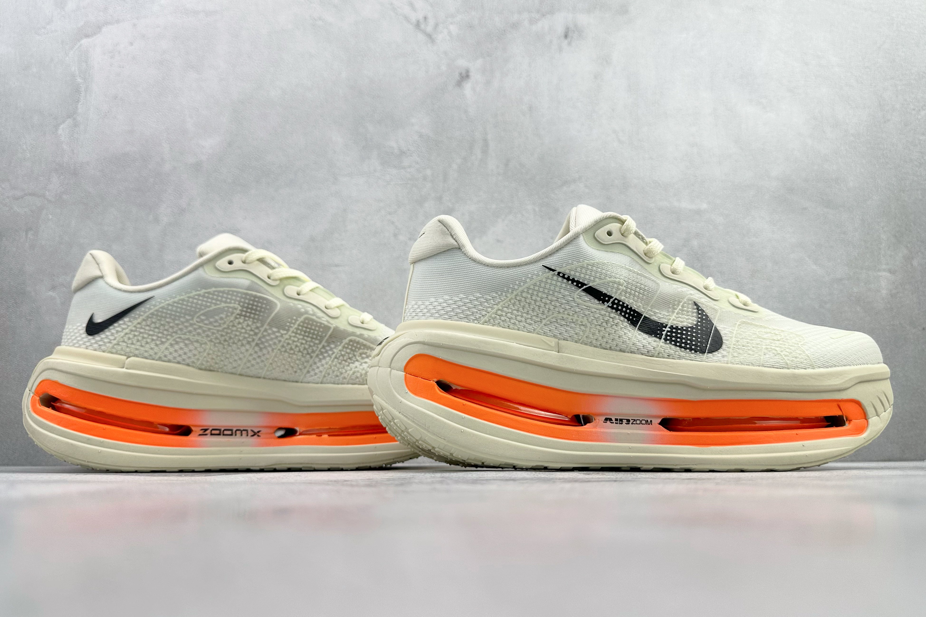 Nike 'Vomero Premium'
