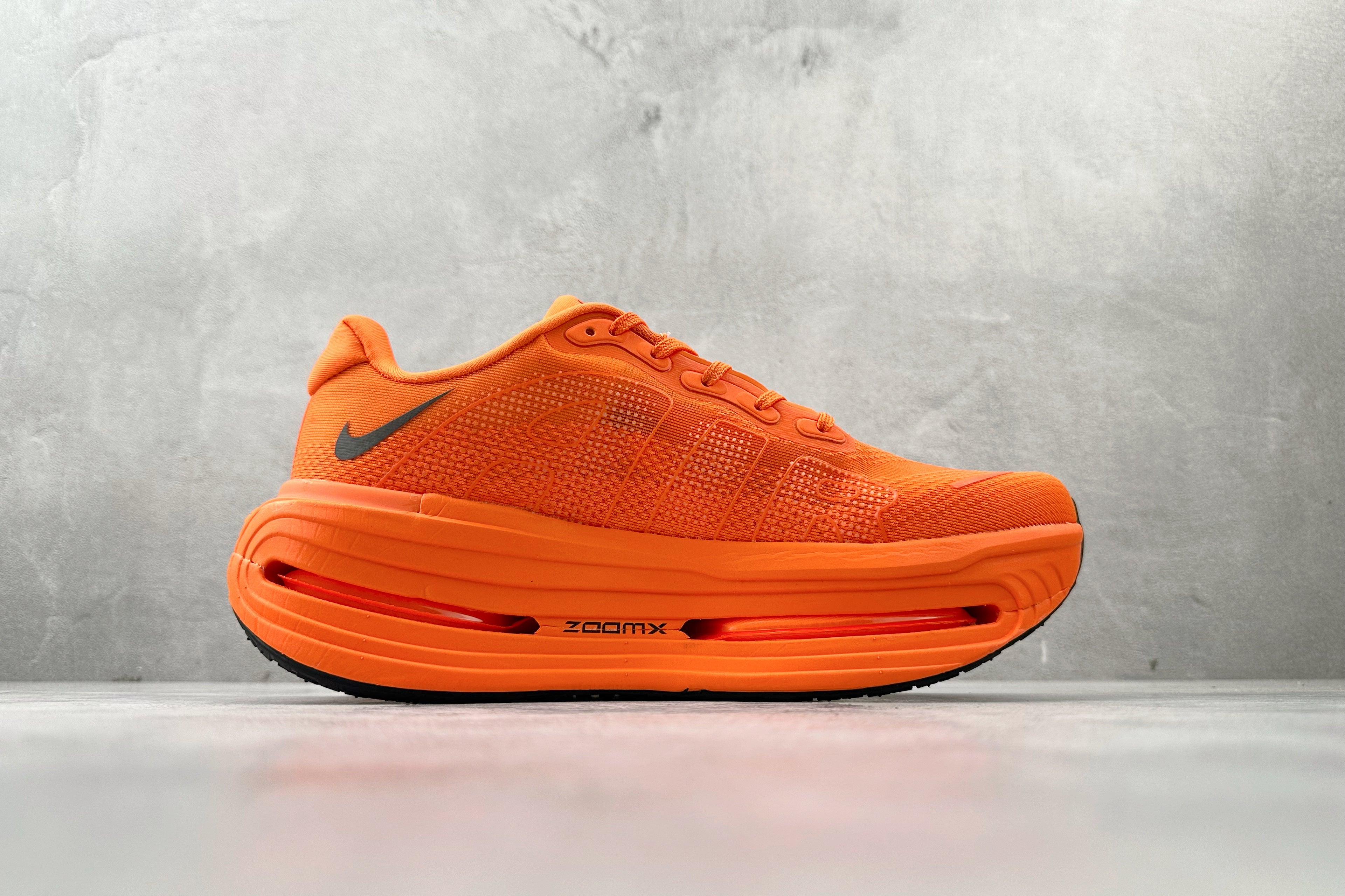 Nike 'Vomero Premium'