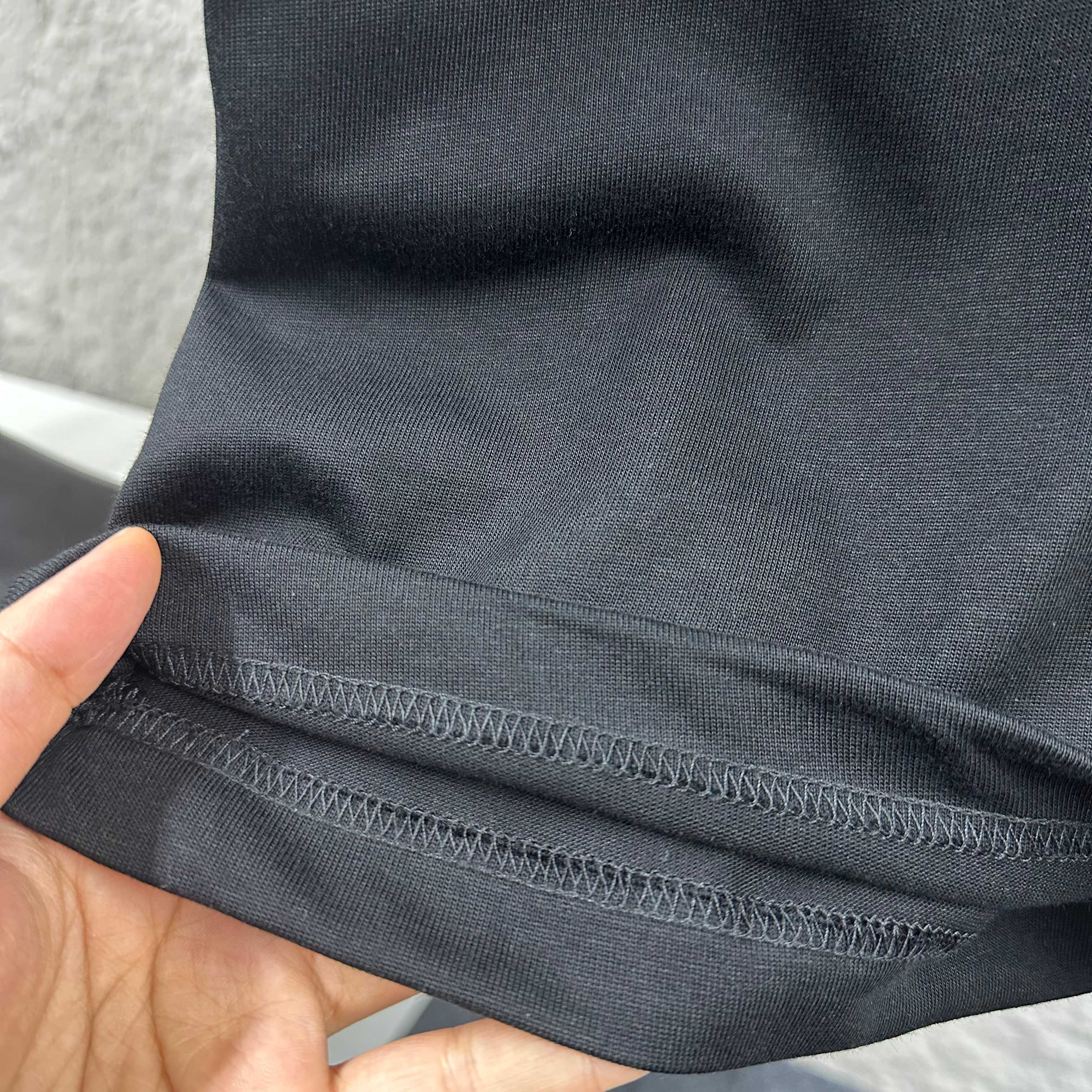 Camiseta AMIRI (Oversized)