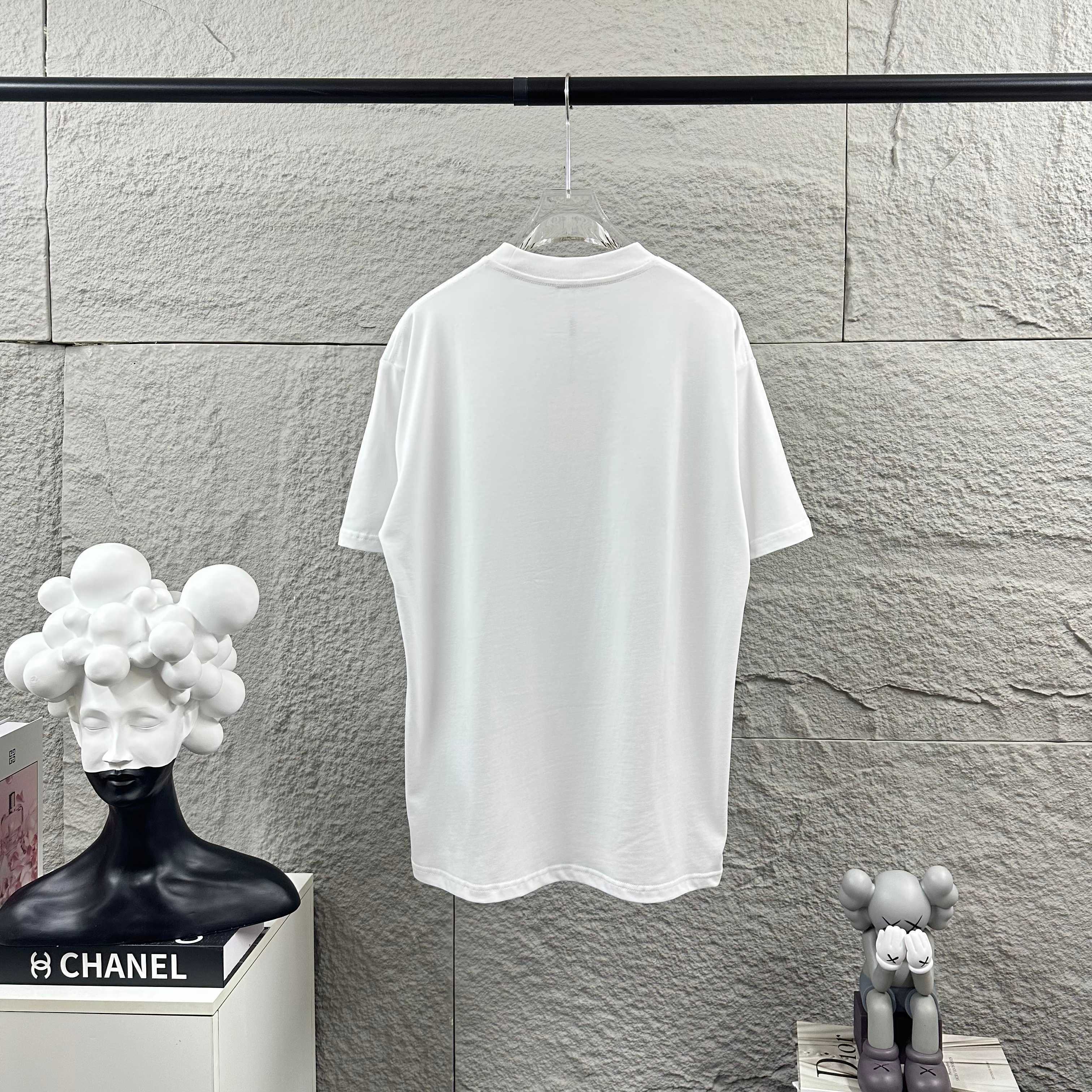 Camiseta AMIRI (Oversized)