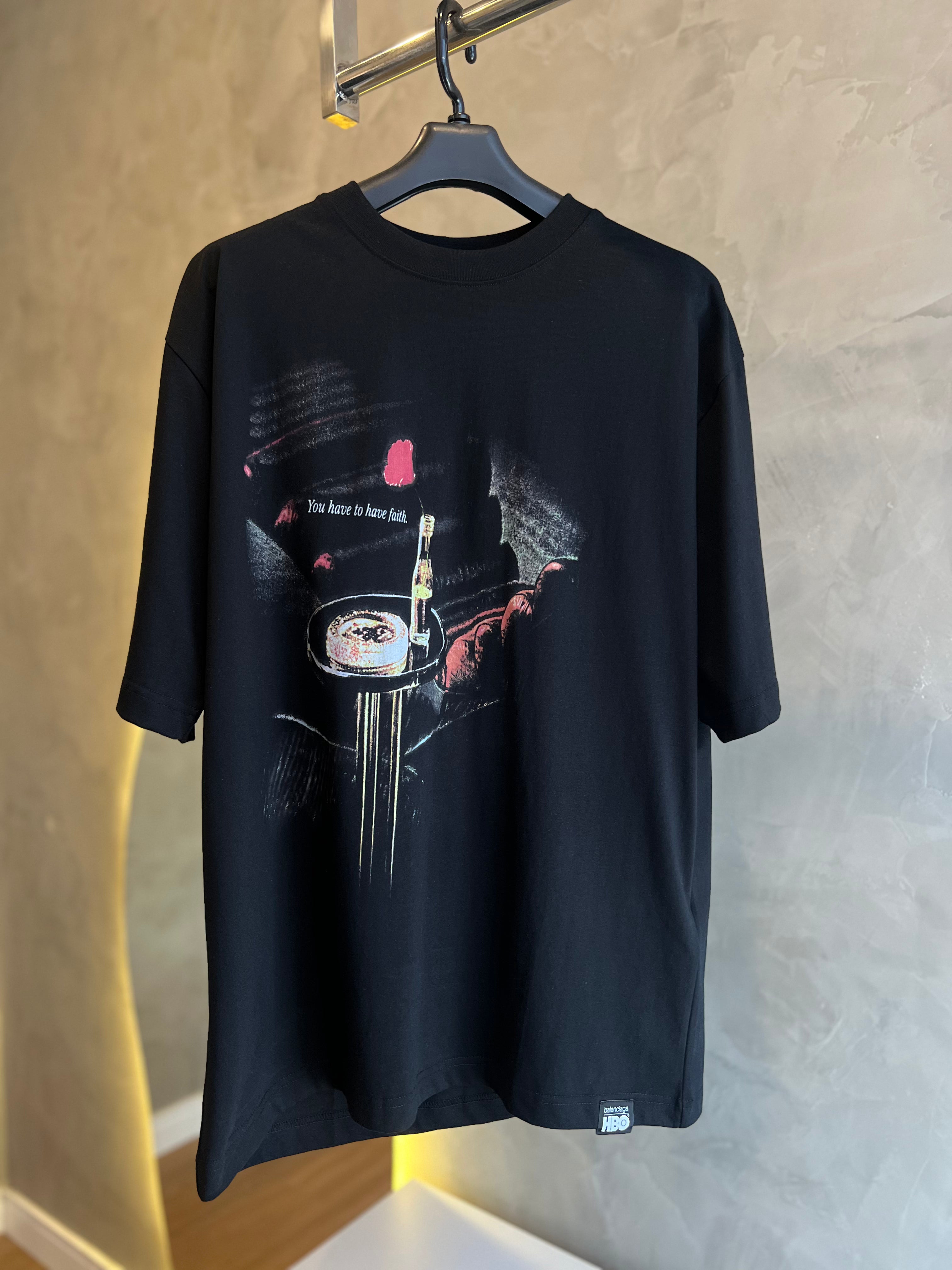Camiseta BALENCIAGA x HBO (Oversized)