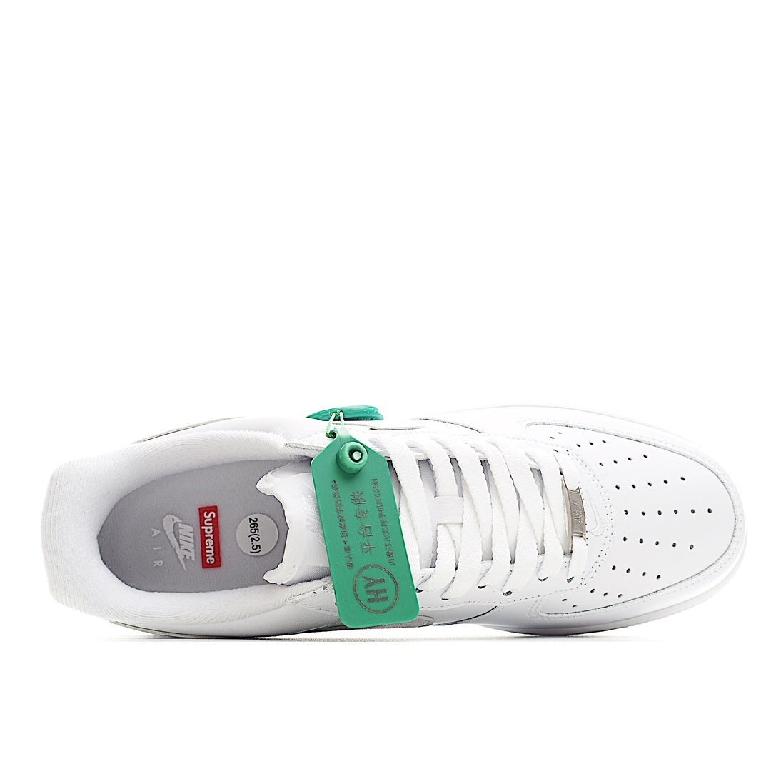 NIKE AIR FORCE 1 LOW x SUPREME