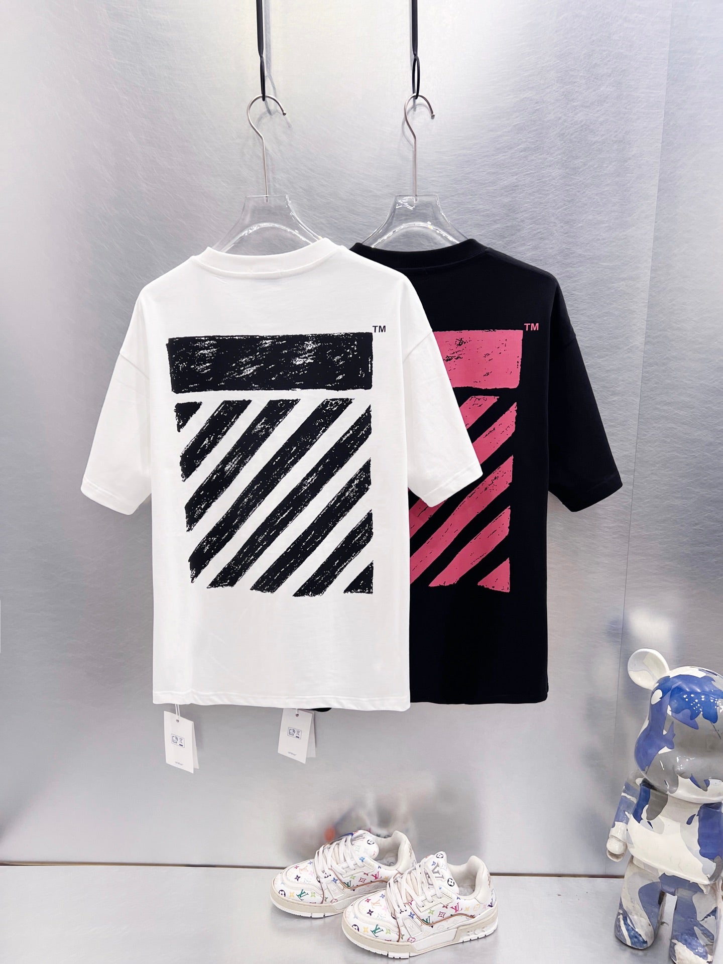 Camiseta OFF-WHITE (Oversized)