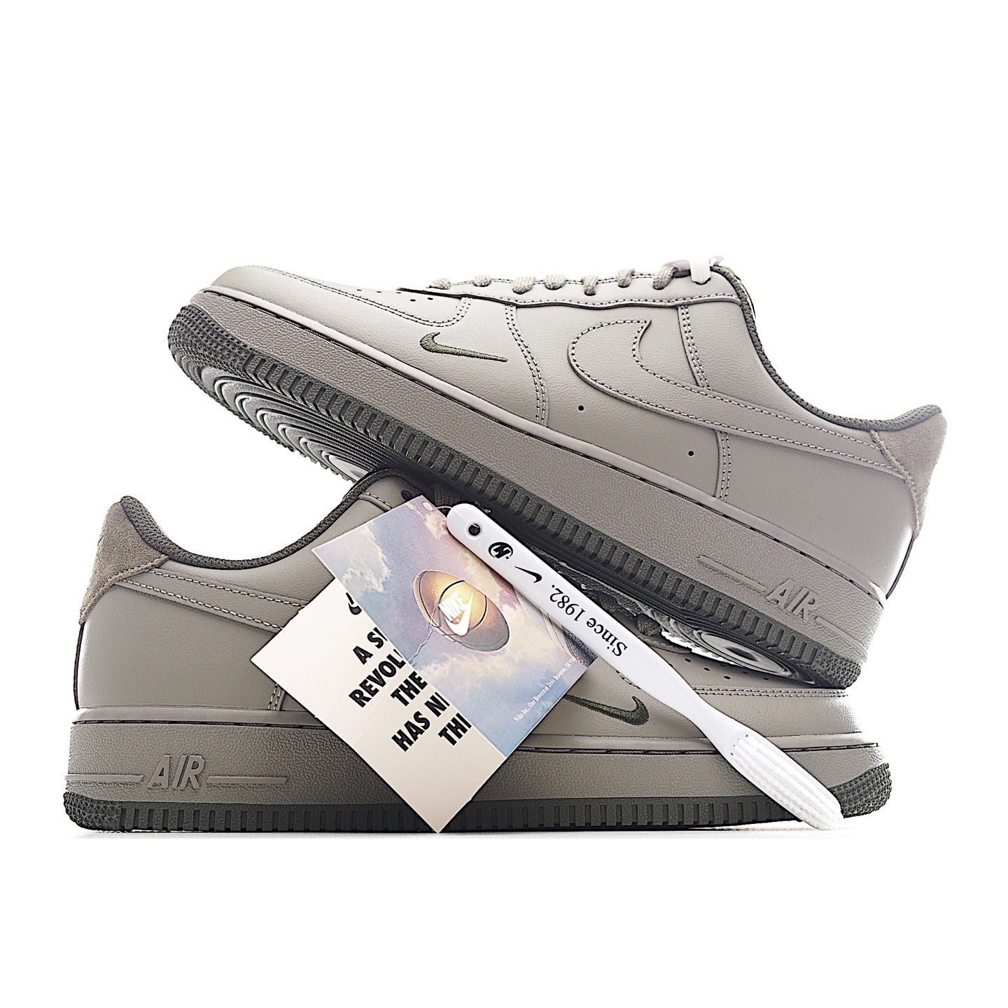 NIKE AIR FORCE 1 LOW LIGHT ARMY CARGO KHAKI