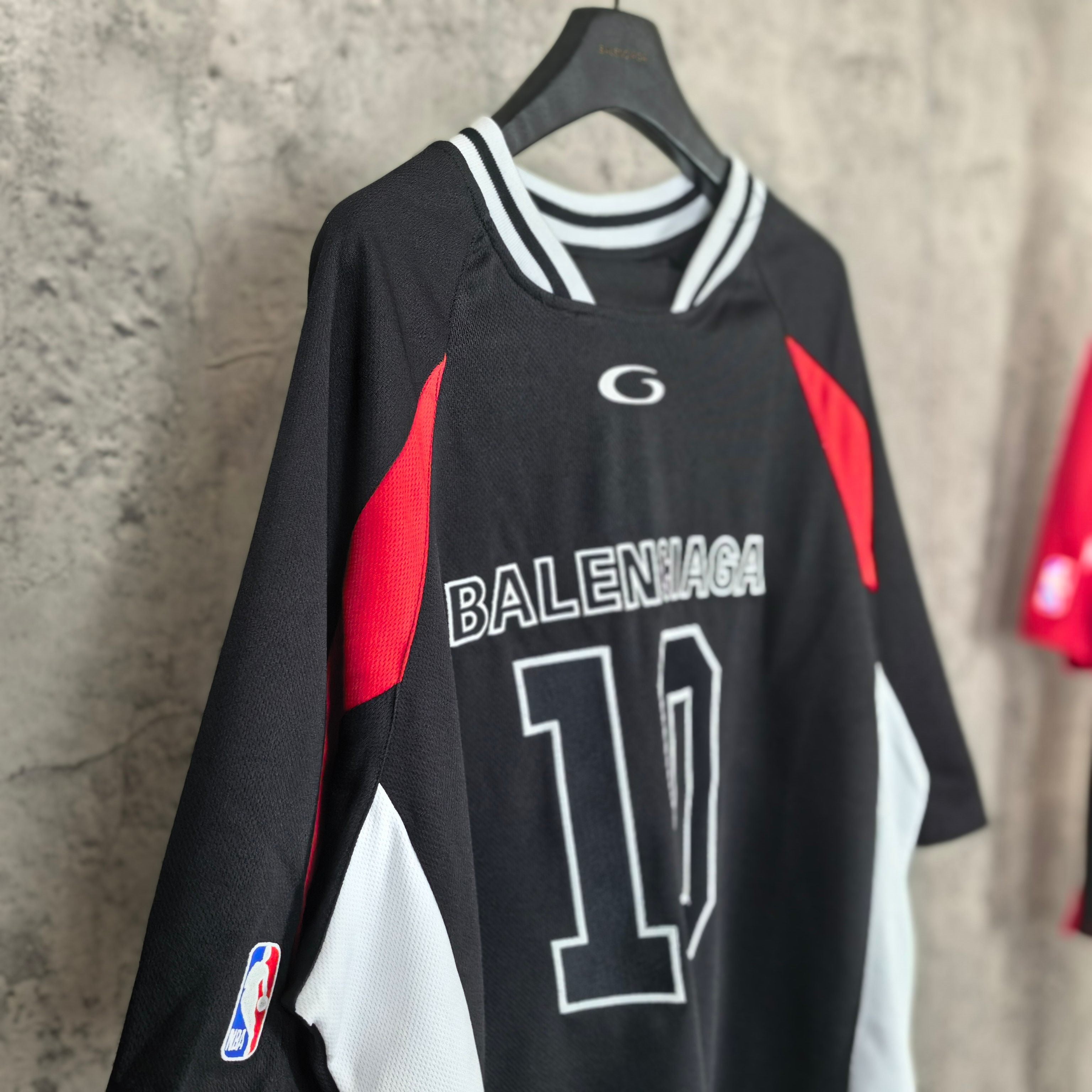 Camiseta BALENCIAGA x NBA (Oversized)
