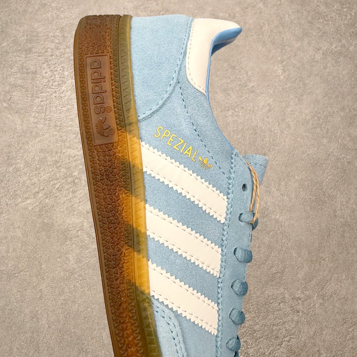 Adidas 'Handball Spezial' Light Blue / Cloud White / Gum