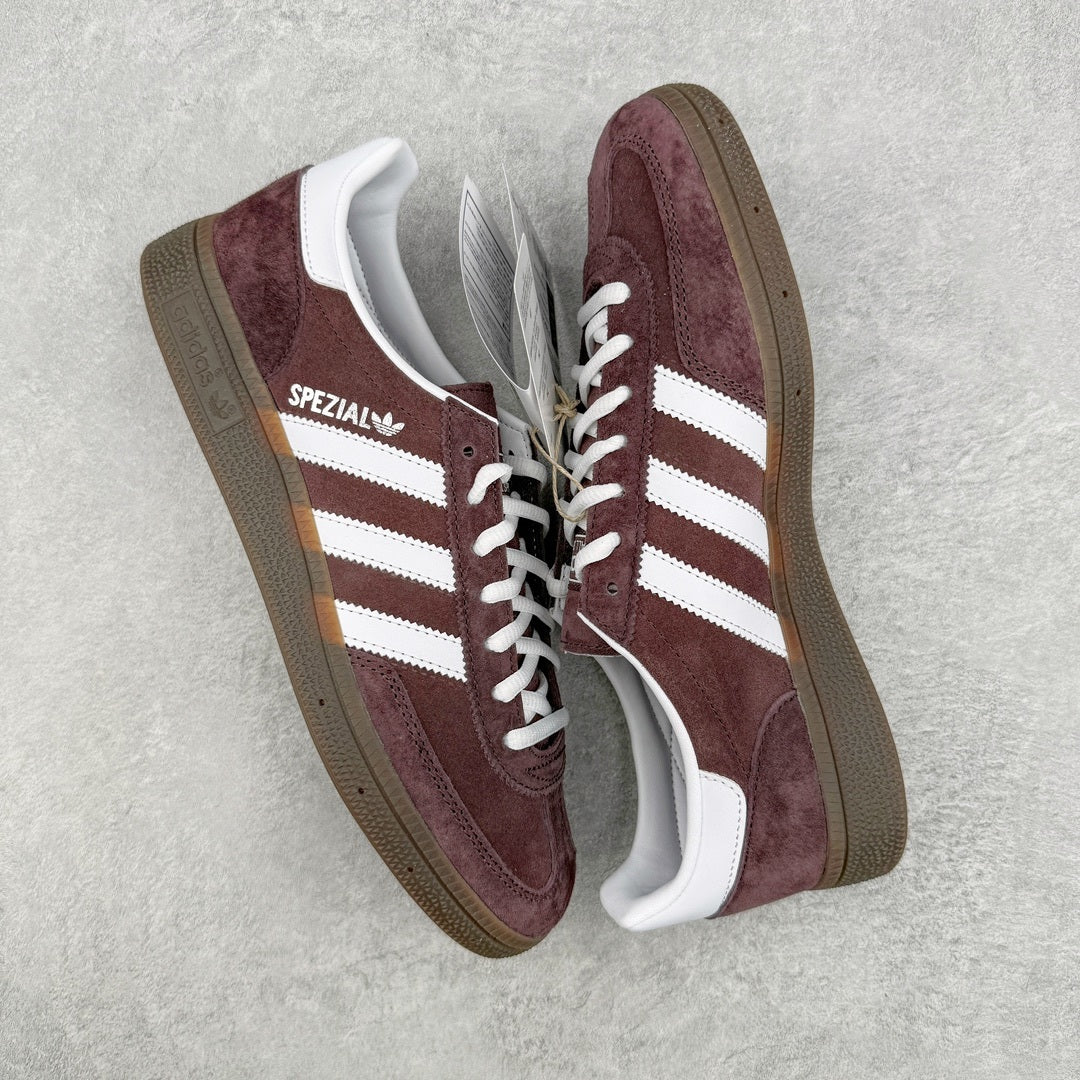 Adidas Handball Spezial Shadow Brown - par em ângulo