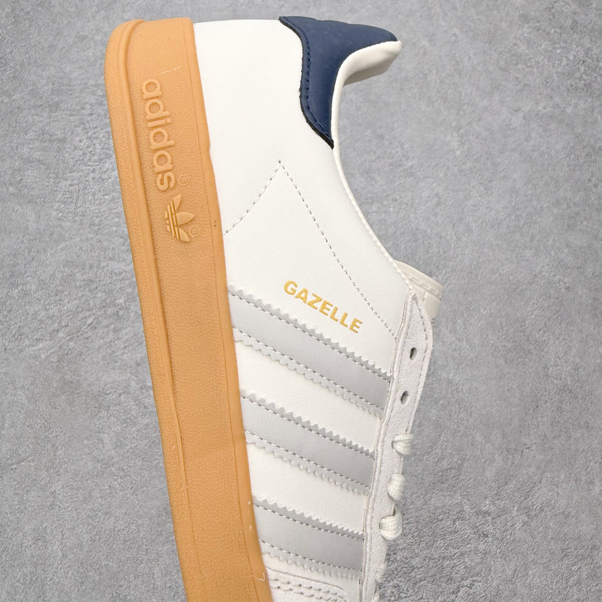 Adidas Gazelle Cloud White Semi Blue Burst Night Indigo - detalhe