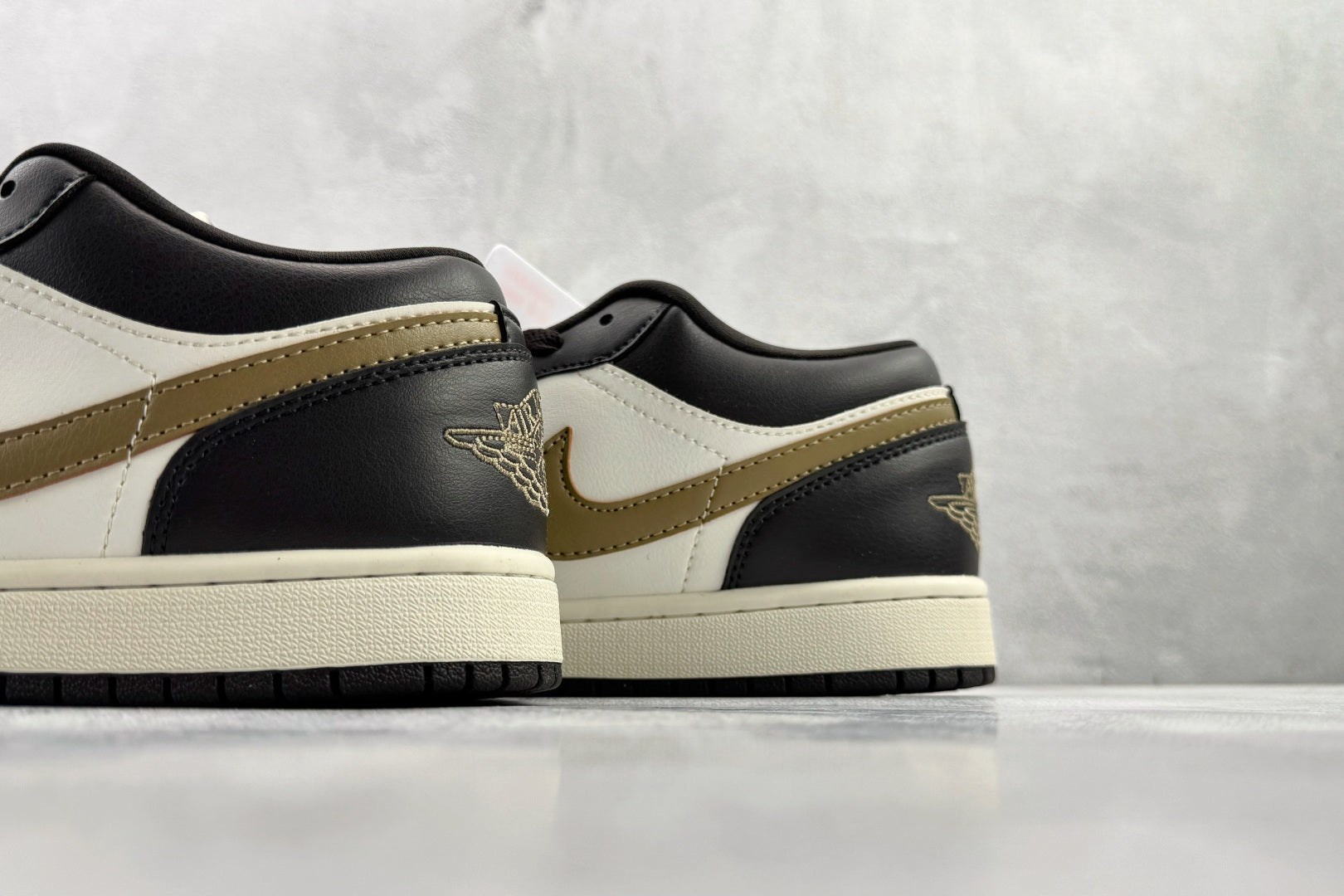 NIKE AIR JORDAN 1 LOW 'SHADOW BROWN'