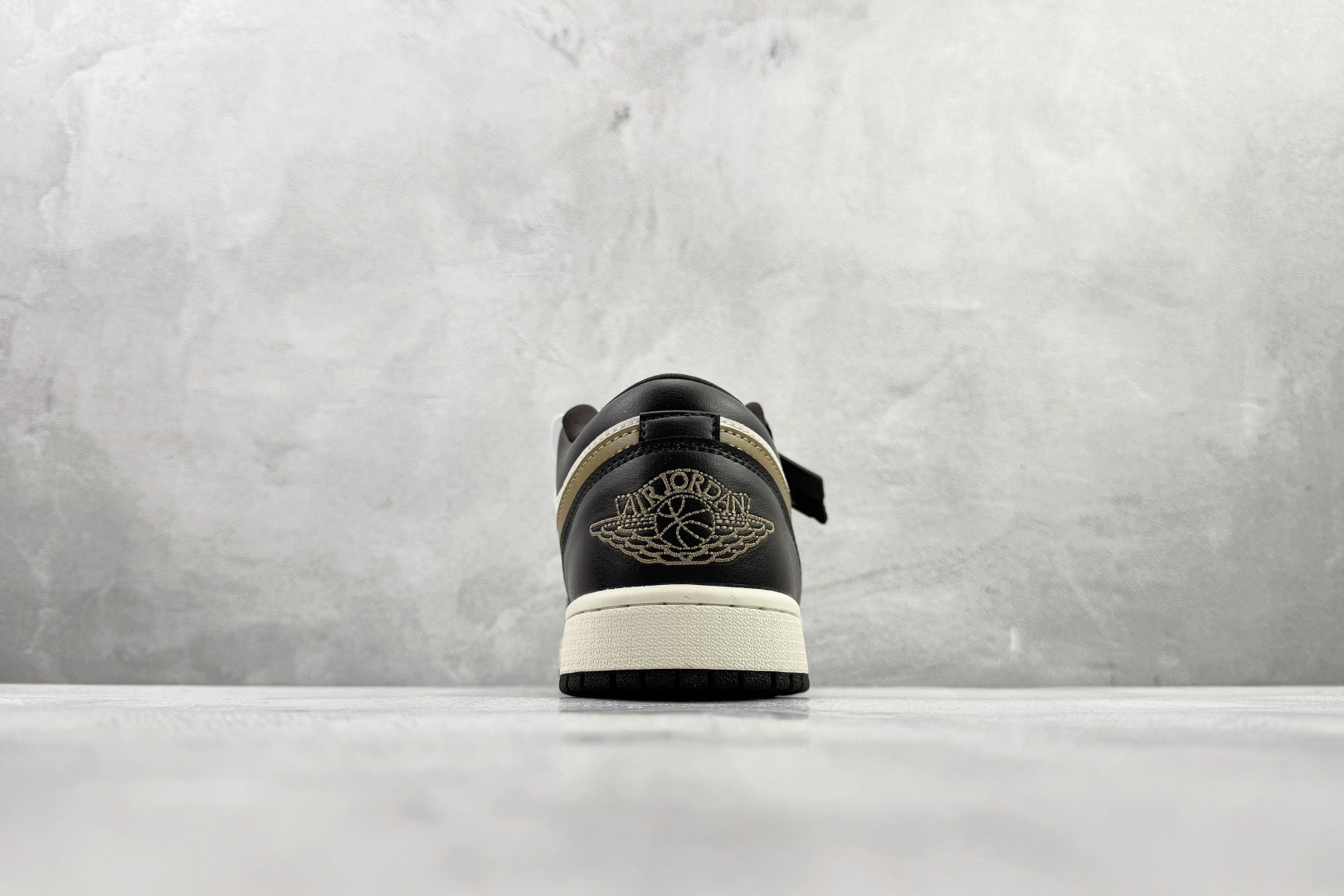 NIKE AIR JORDAN 1 LOW 'SHADOW BROWN'