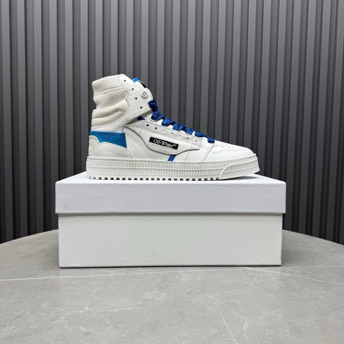 Off White 'Court 3.0'