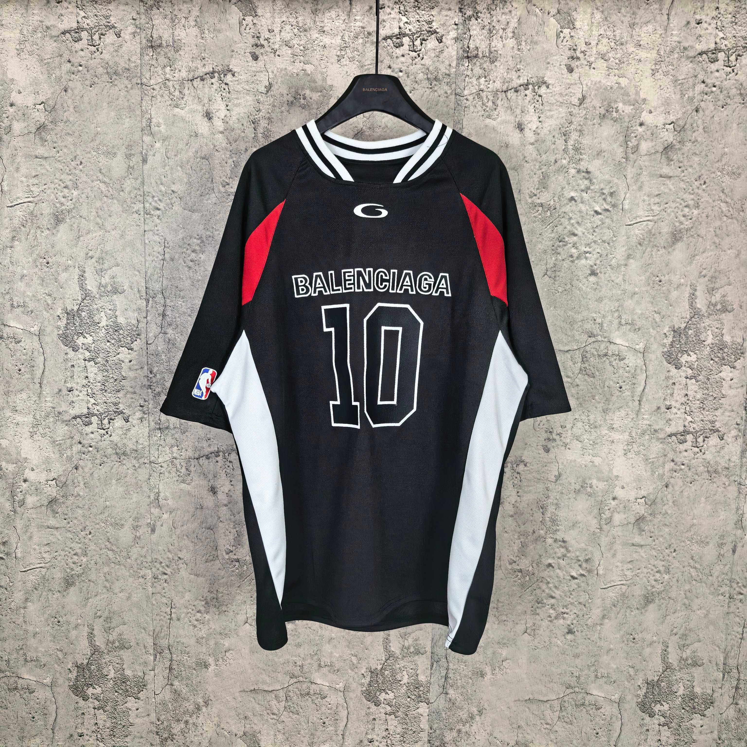Camiseta BALENCIAGA x NBA (Oversized)