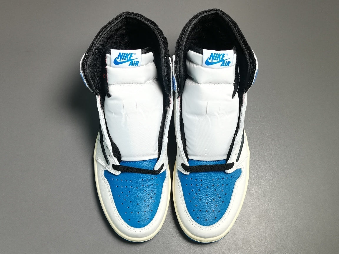 NIKE AIR JORDAN 1 HIGH x TRAVIS SCOTT x FRAGMENT