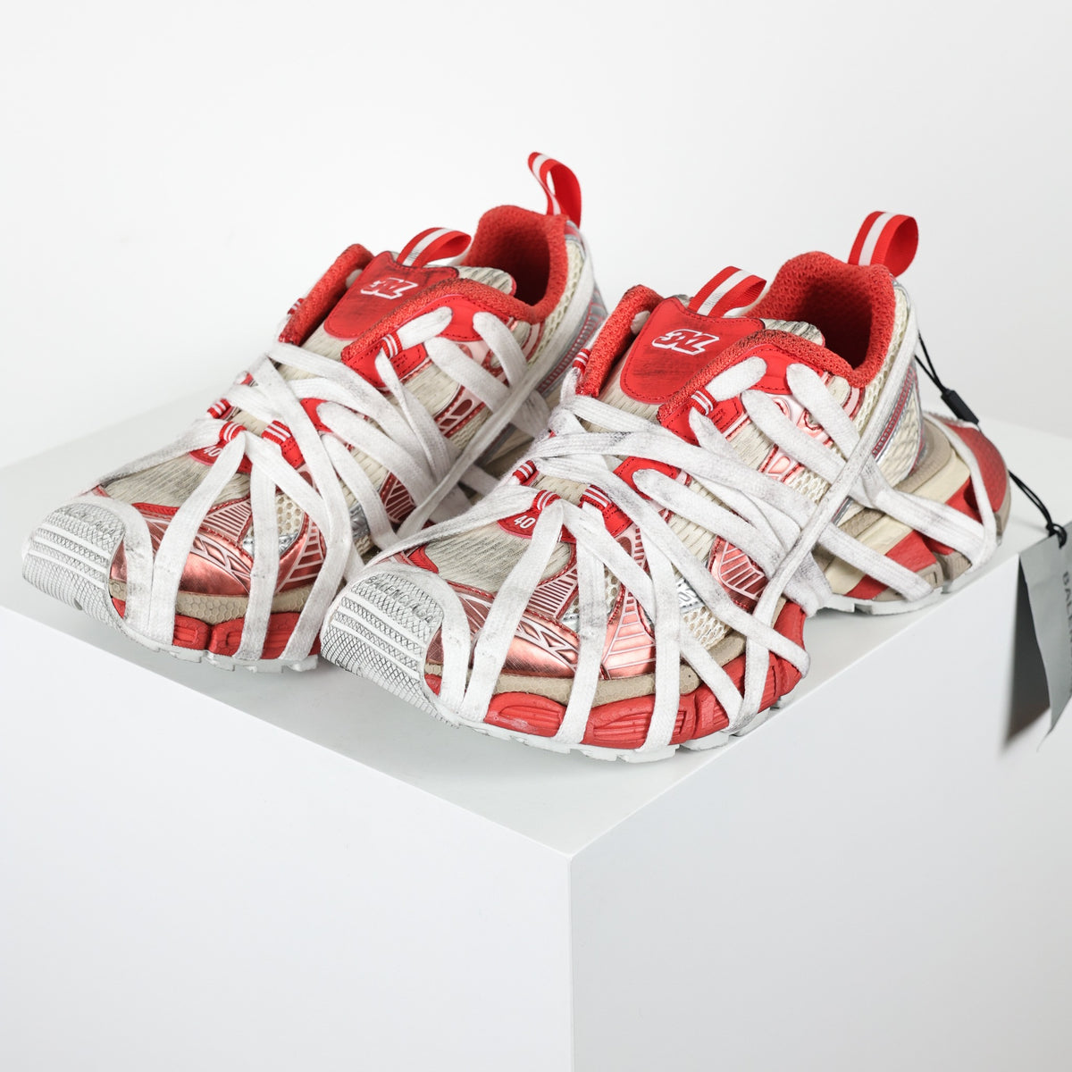 Balenciaga 3XL Extreme Lace vermelho - par frontal