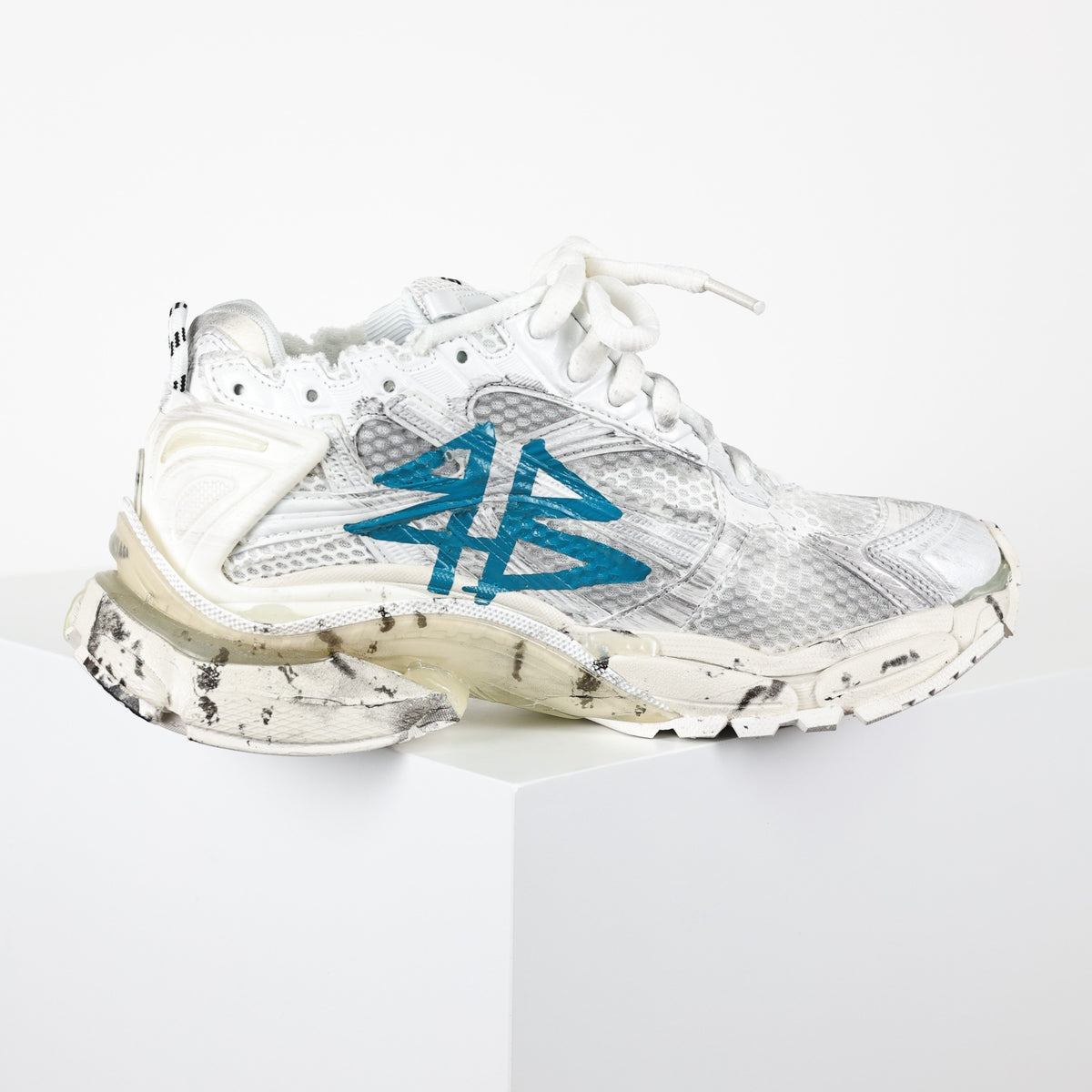 Balenciaga Runner Graffiti - vista lateral