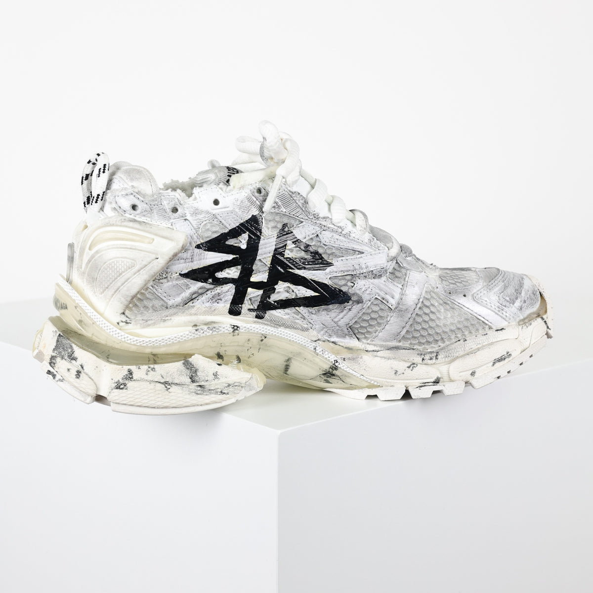 Balenciaga Runner Graffiti - vista lateral