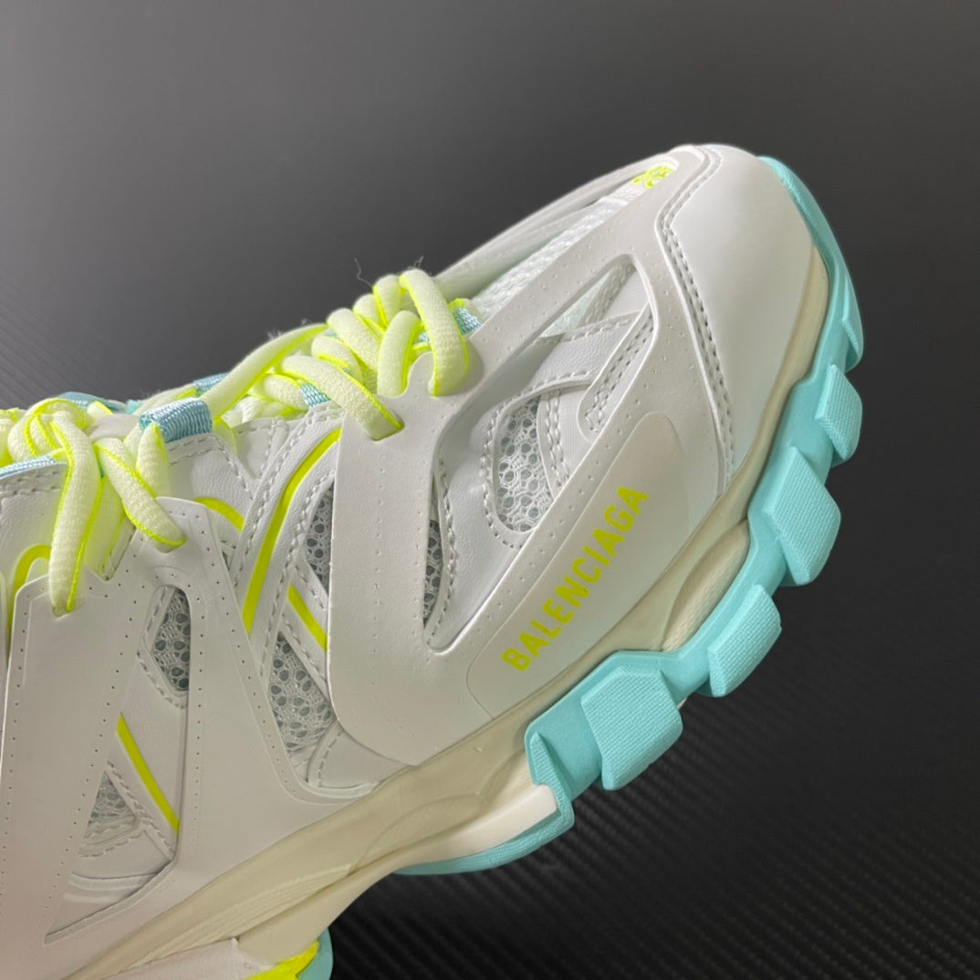 Balenciaga Track.2 Open - detalhe lateral