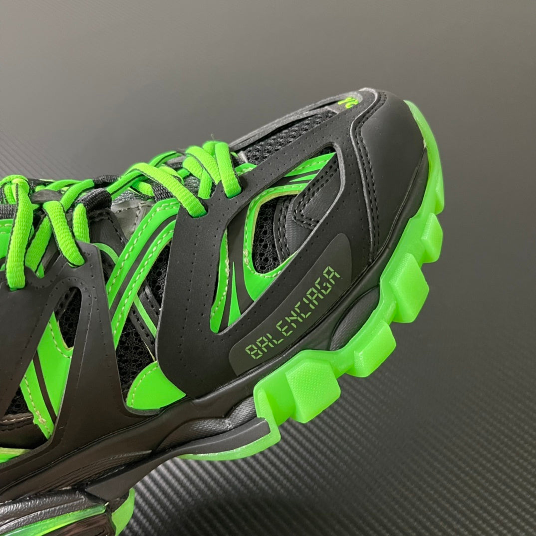 Balenciaga Track.2 Open - detalhe lateral
