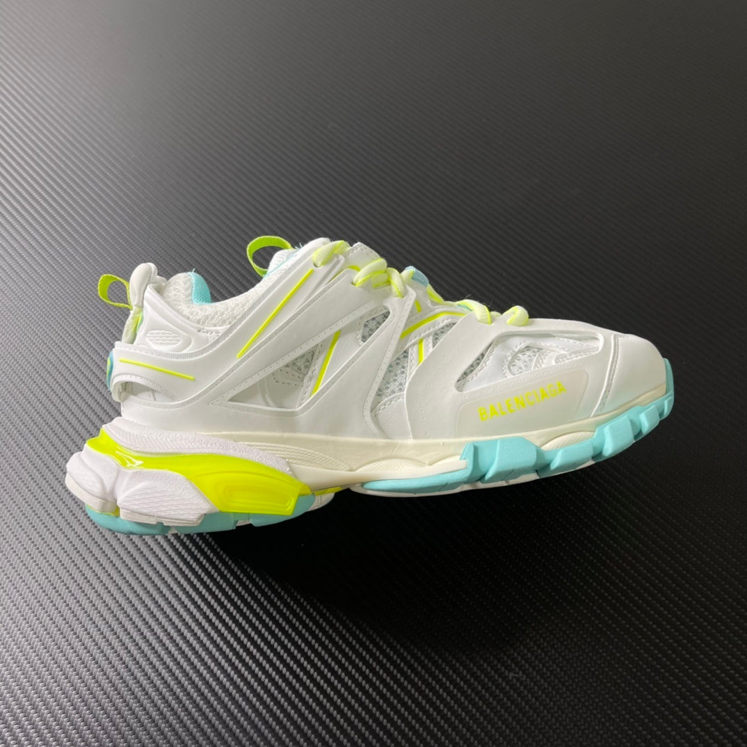 Balenciaga Track.2 Open - vista lateral