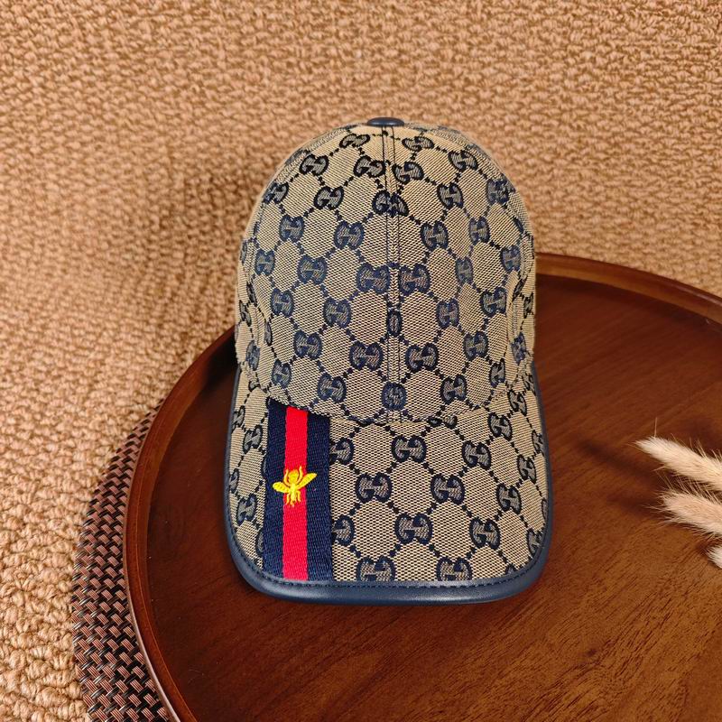 Boné GUCCI bege com faixa - vista frontal