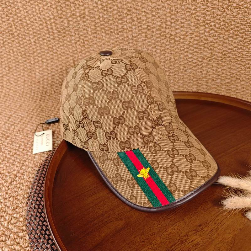 Boné GUCCI bege - vista diagonal