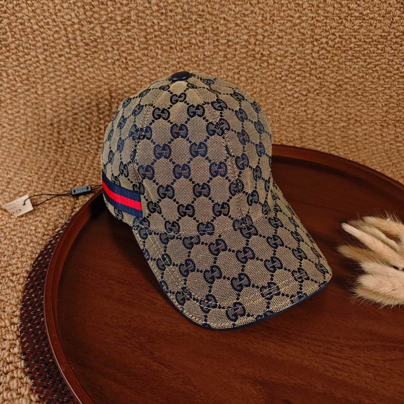 Boné GUCCI bege - vista diagonal