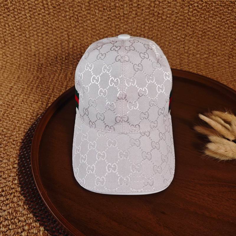 Boné GUCCI branco - vista frontal