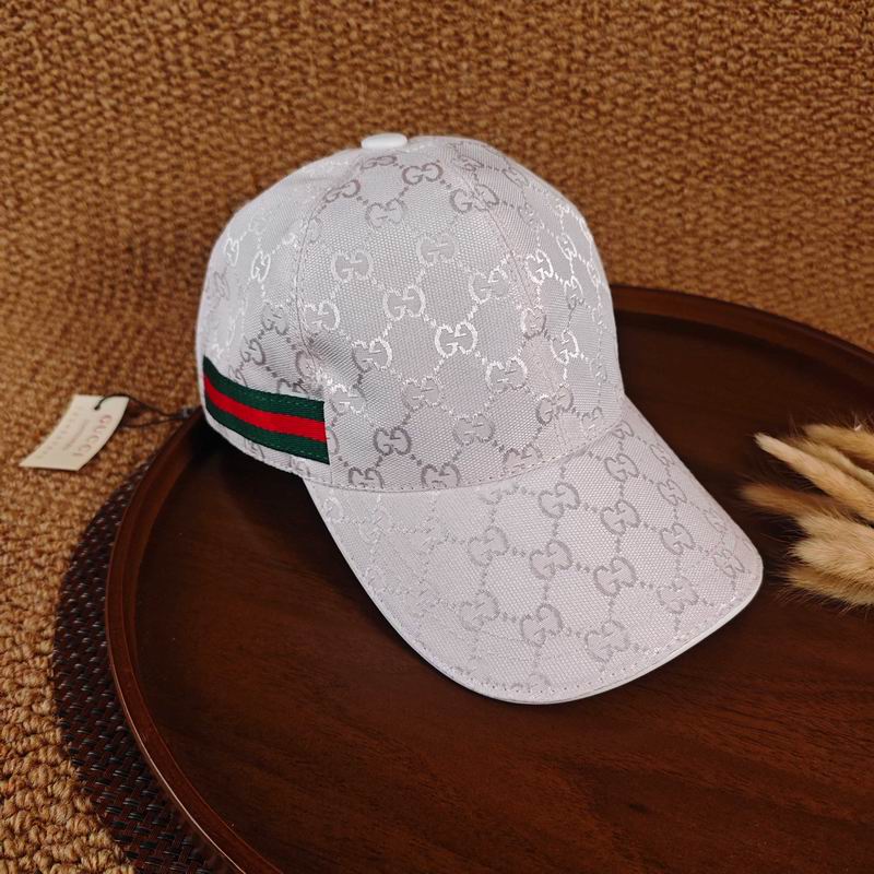 Boné GUCCI branco - vista diagonal