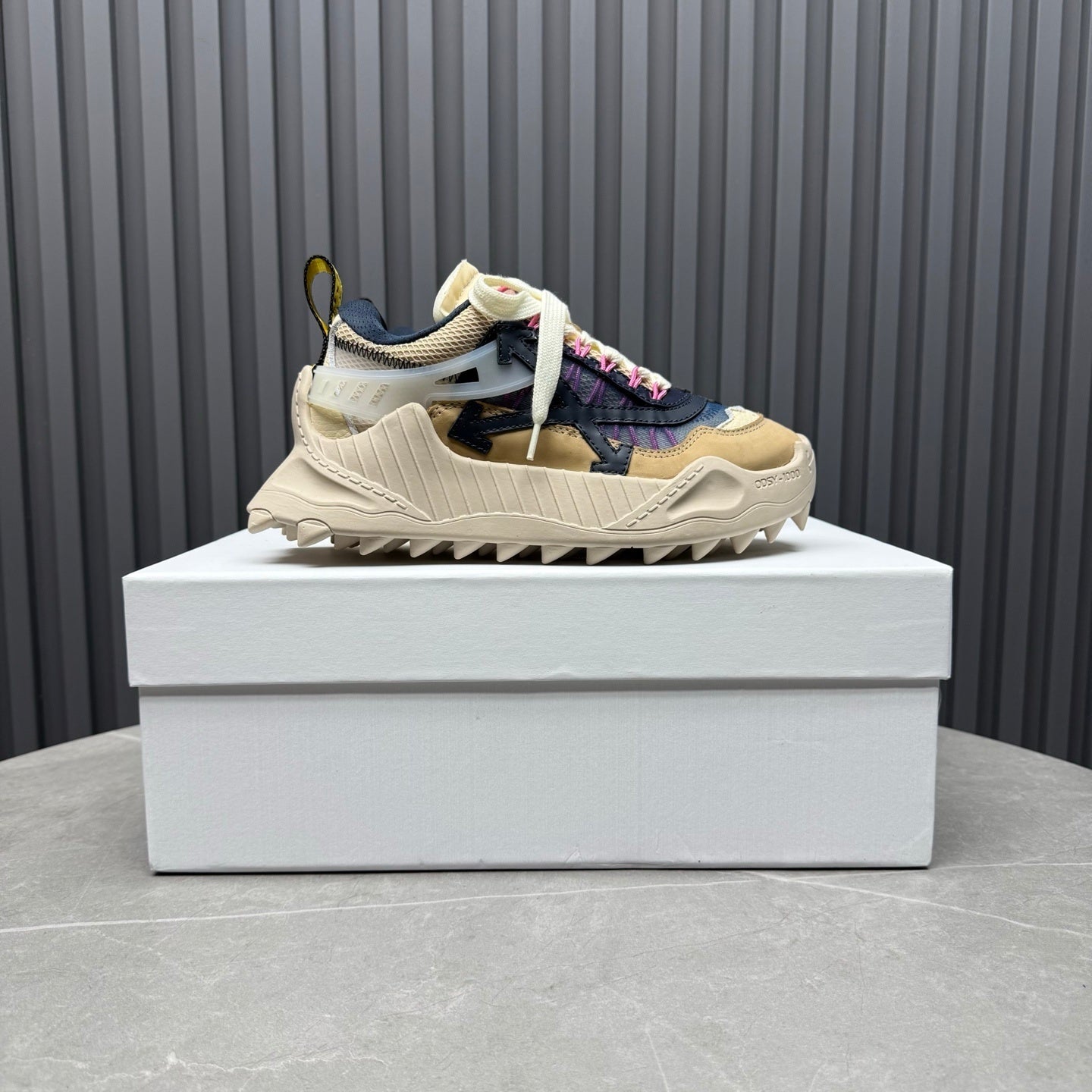 Off White 'ODSY-1000'
