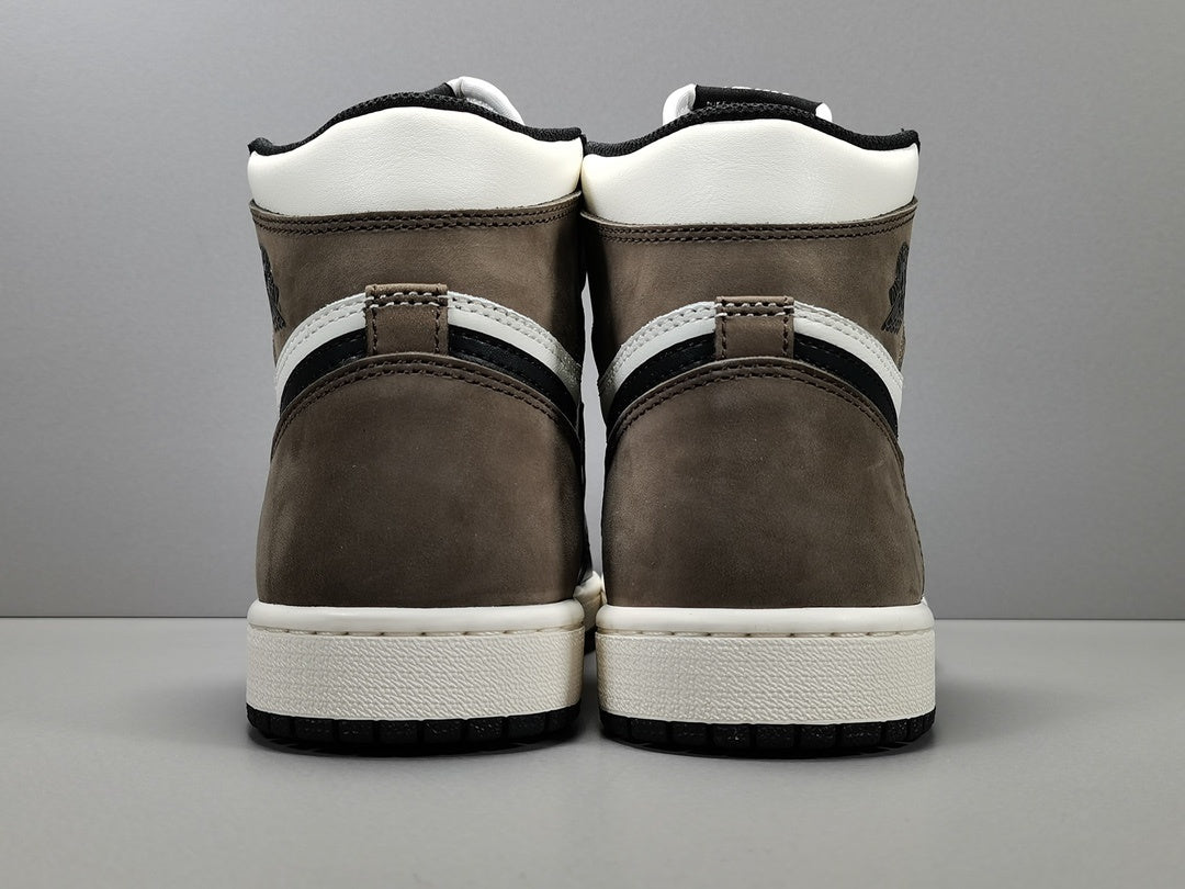 NIKE AIR JORDAN 1 HIGH DARK MOCHA